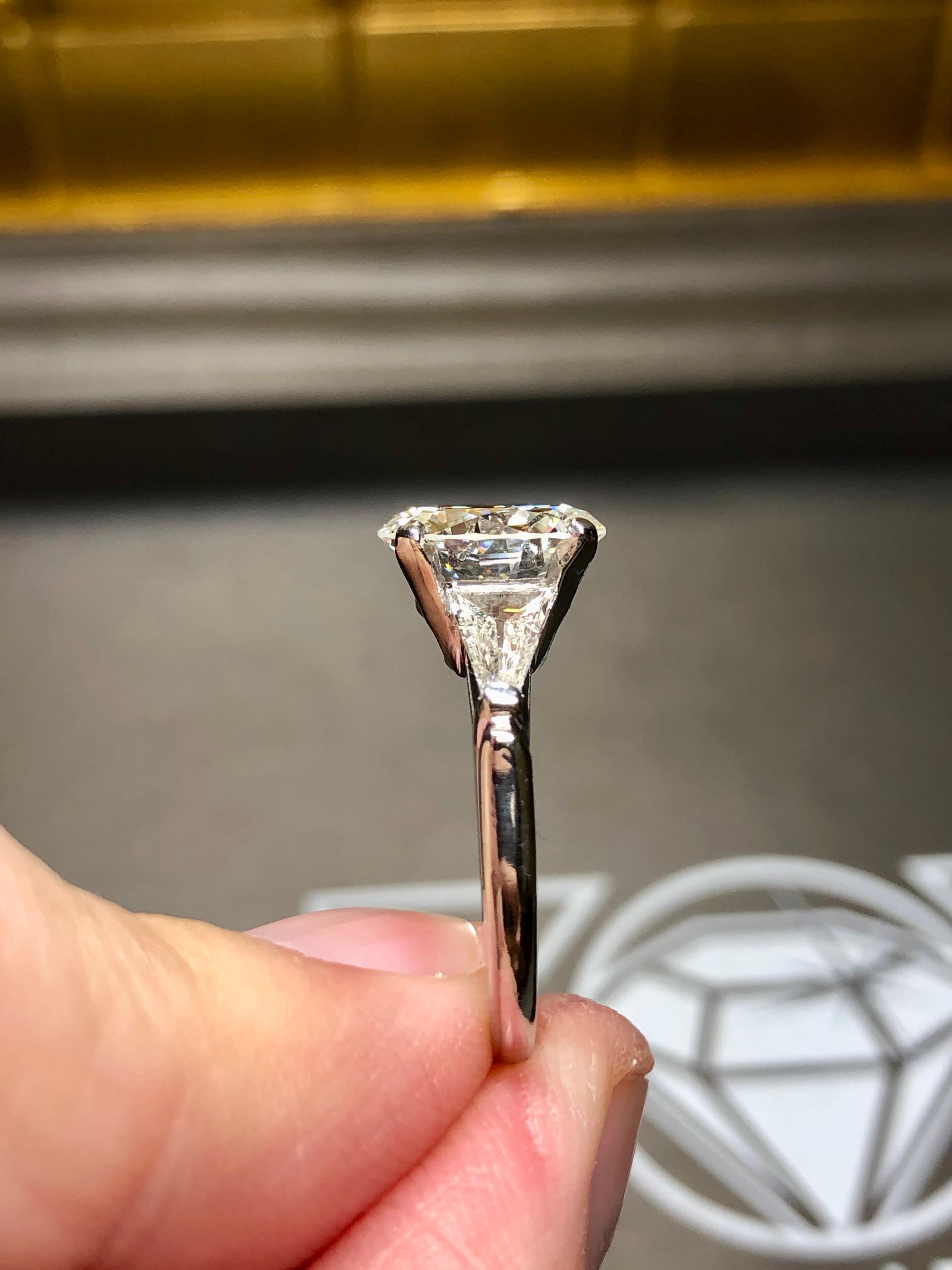 Vintage 1960’s Round Diamond 3 Stone Baguette Engagement Ring 3.53ct I Si1 GIA For Sale 6