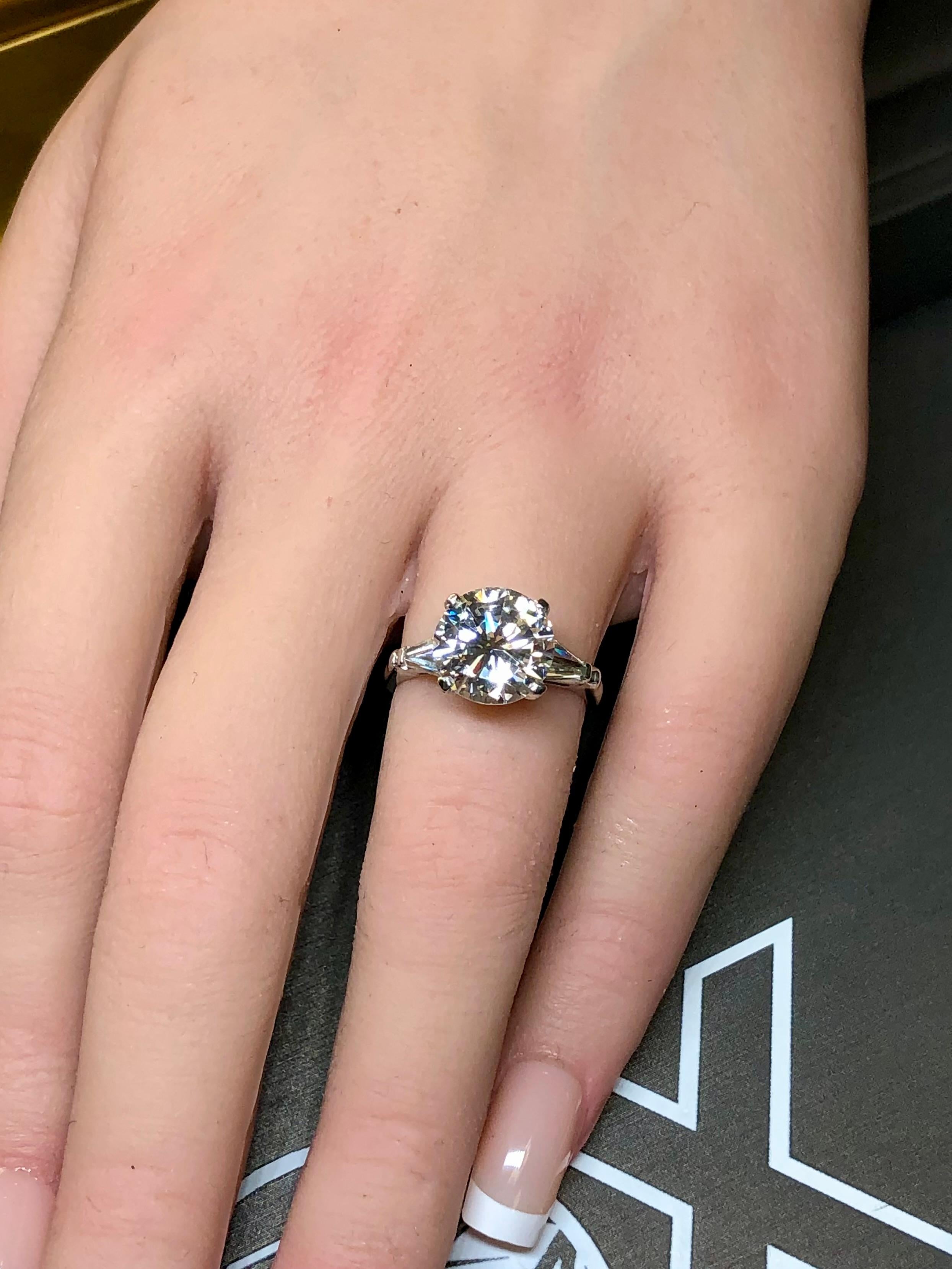 Vintage 1960’s Round Diamond 3 Stone Baguette Engagement Ring 3.53ct I Si1 GIA For Sale 8