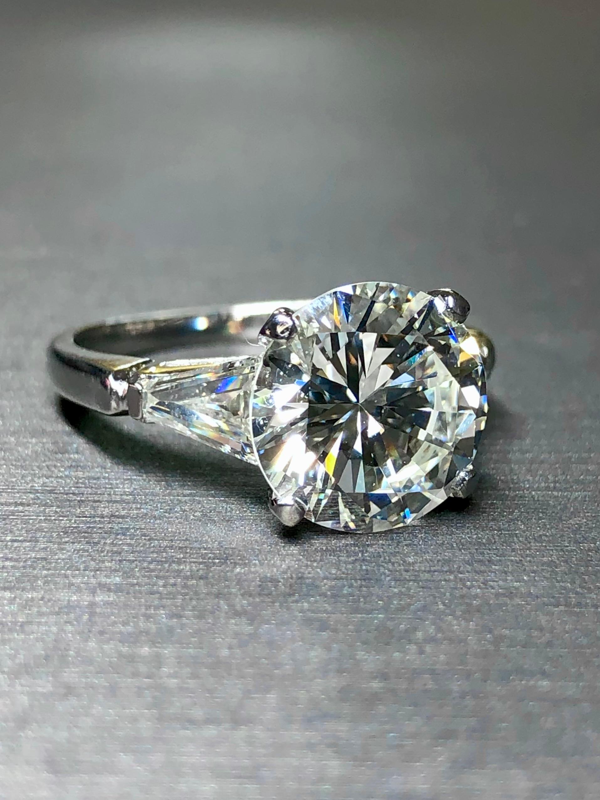 Retro Vintage 1960’s Round Diamond 3 Stone Baguette Engagement Ring 3.53ct I Si1 GIA For Sale