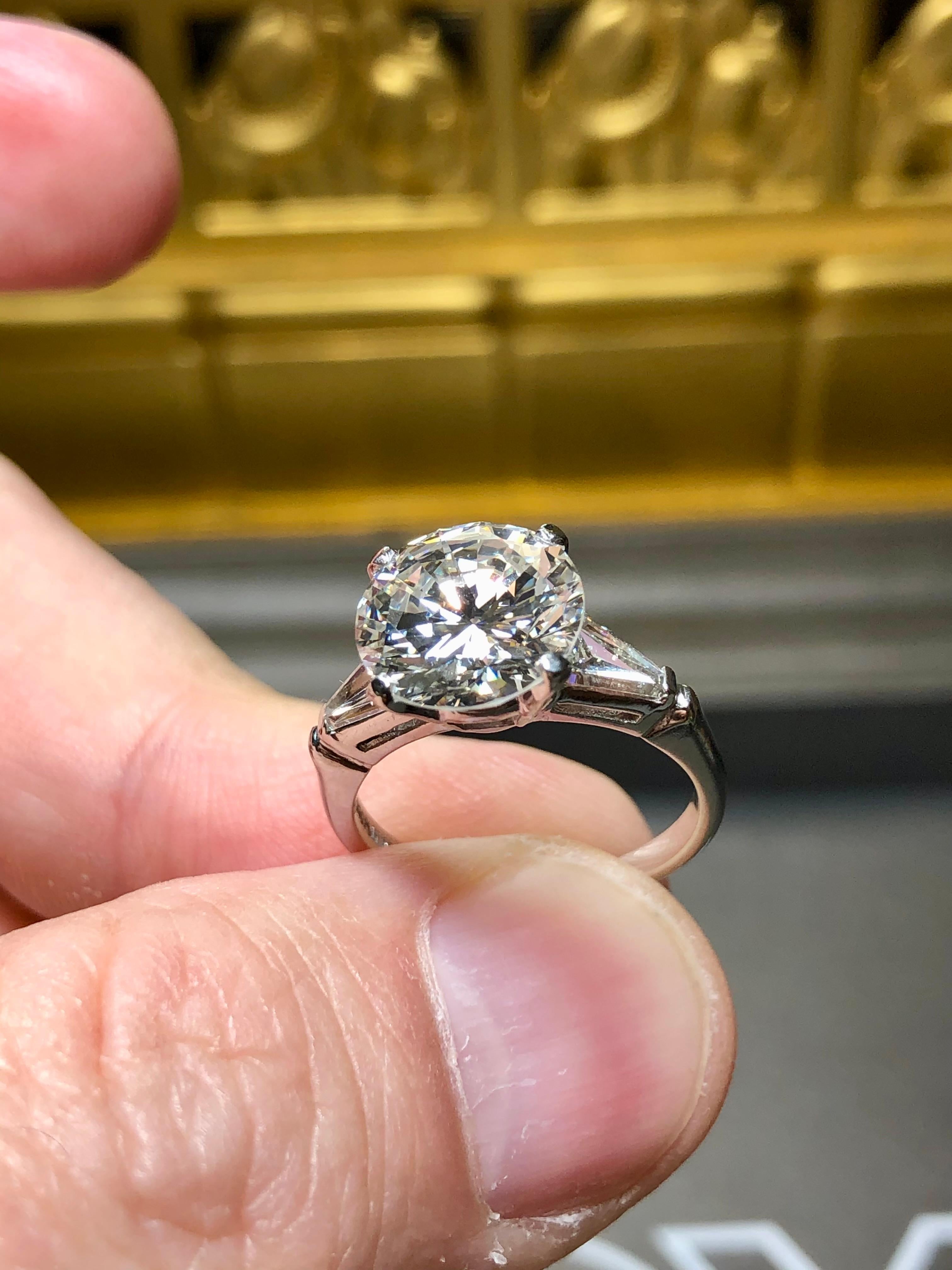Women's or Men's Vintage 1960’s Round Diamond 3 Stone Baguette Engagement Ring 3.53ct I Si1 GIA For Sale
