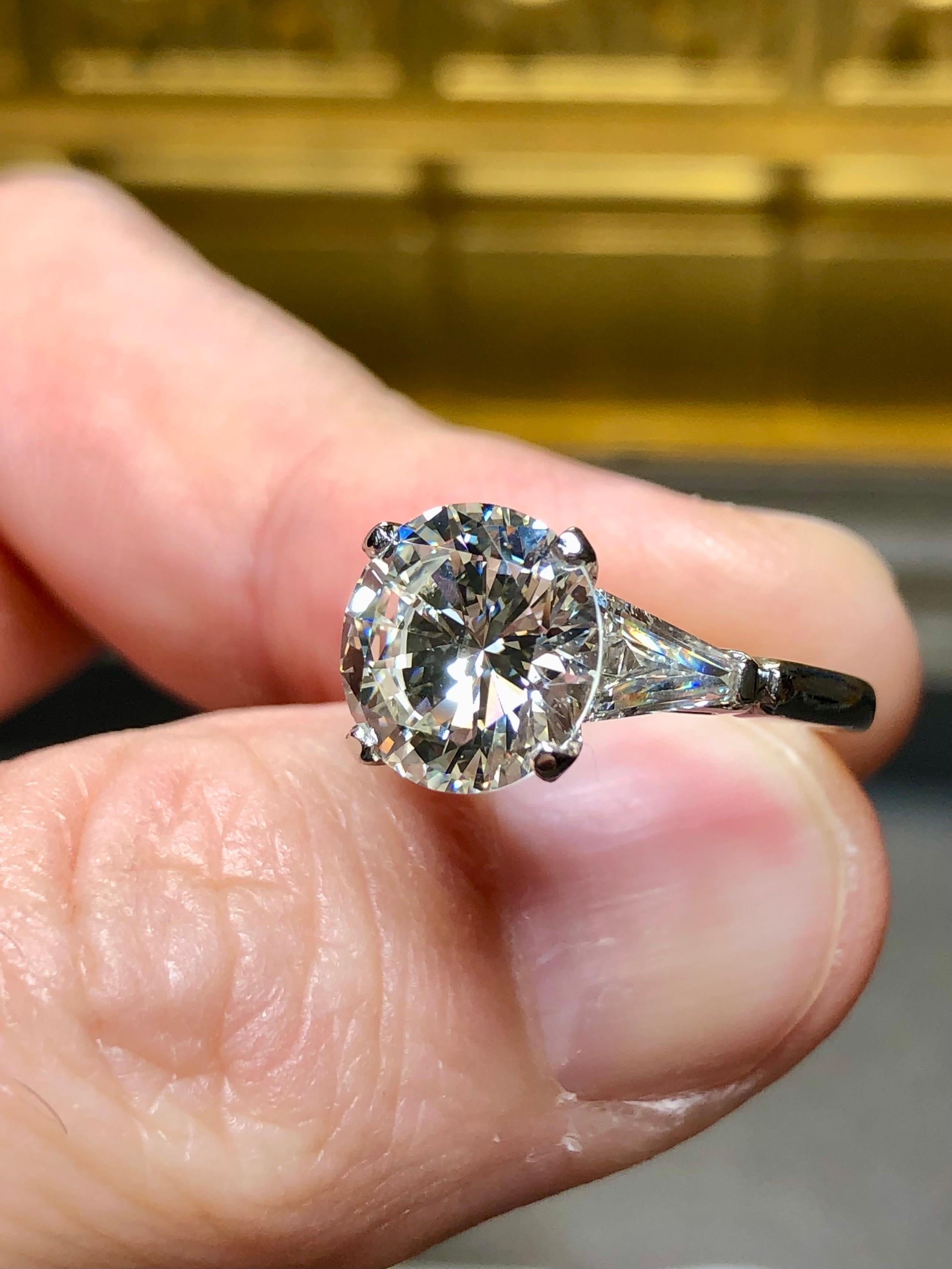 Vintage 1960’s Round Diamond 3 Stone Baguette Engagement Ring 3.53ct I Si1 GIA For Sale 2