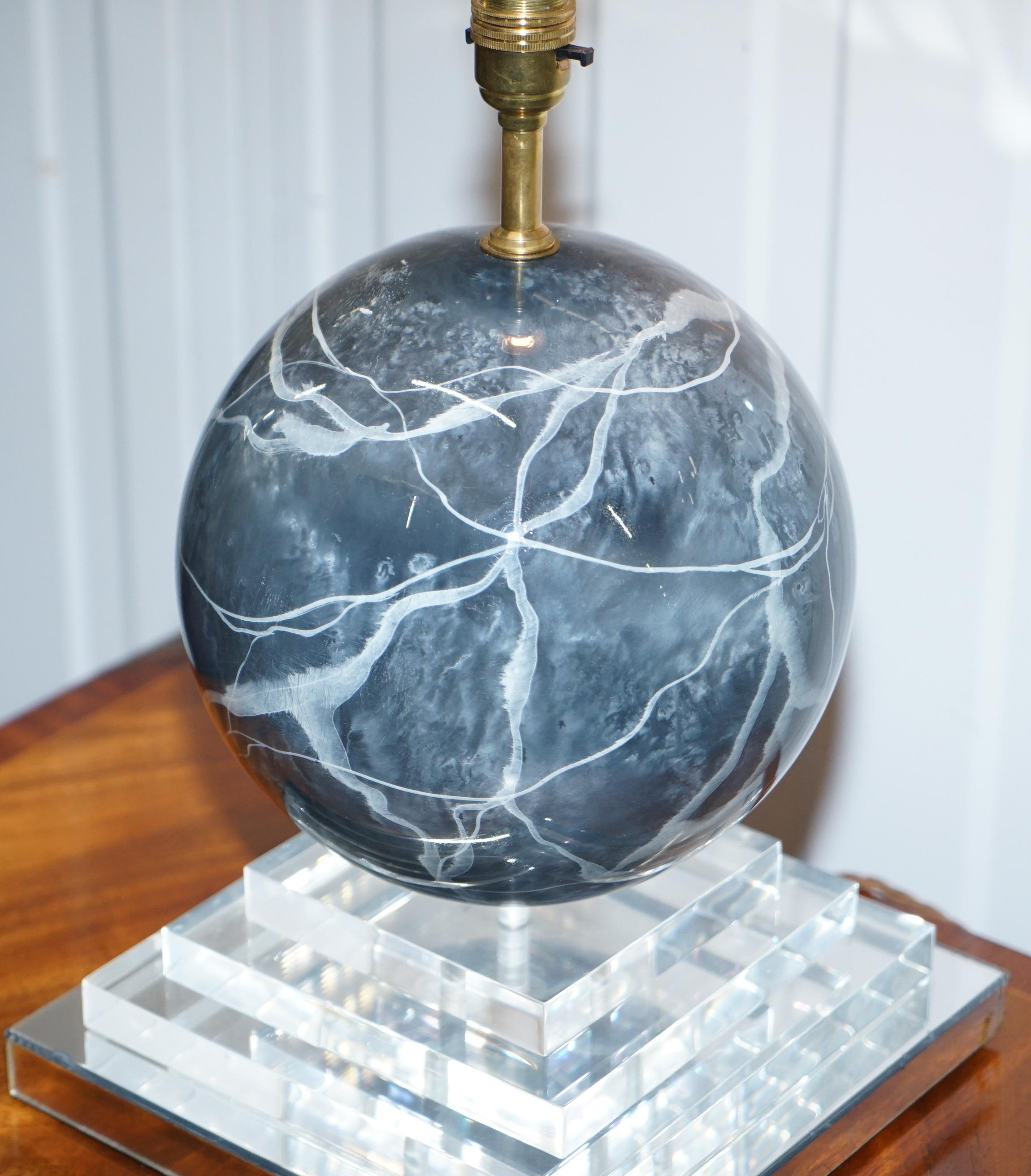 Hand-Crafted Vintage 1960s Round Marble Finish Lamp with Stepped Perspex Base Mirrored Edges For Sale