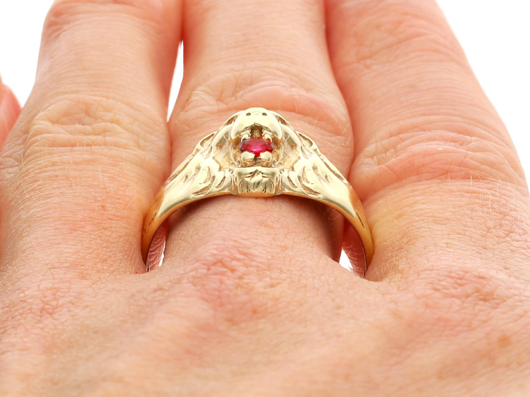 Vintage 1960s Ruby and 9k Yellow Gold Lion Ring For Sale 1