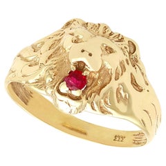 Vintage 1960s Ruby and 9k Yellow Gold Lion Ring