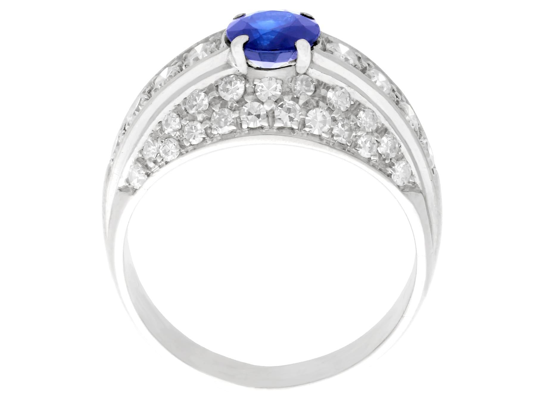 1960s 0.70 Carat Sapphire and Diamond White Gold Cocktail Ring In Excellent Condition For Sale In Jesmond, Newcastle Upon Tyne