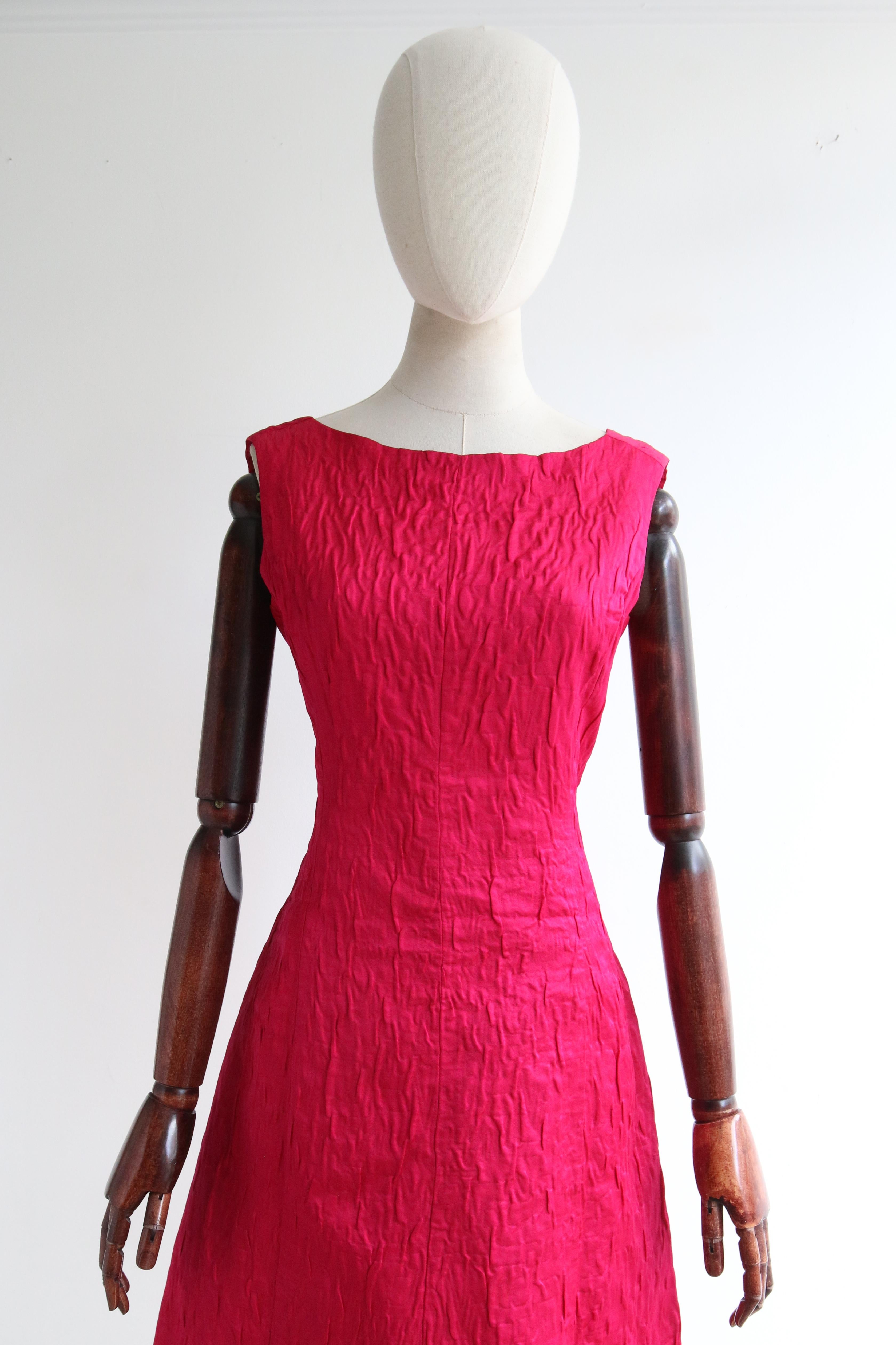 Red Vintage 1960's Satin Matelasse Dress, Capelet & Shoe Set UK 12 US 8 For Sale