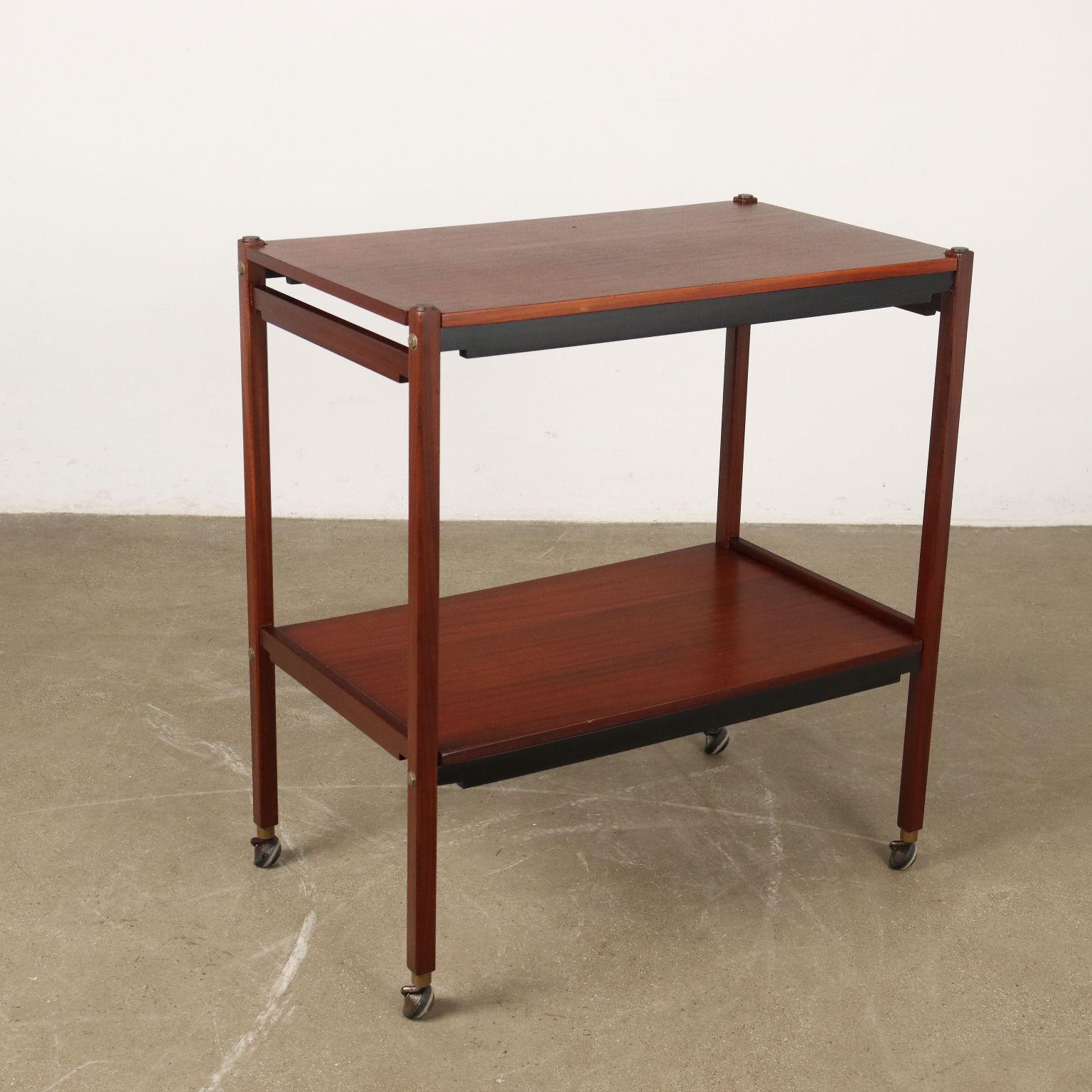 Carro de servicio con estantes de madera chapada en caoba y armazón de madera maciza, metal esmaltado. Restaurado.