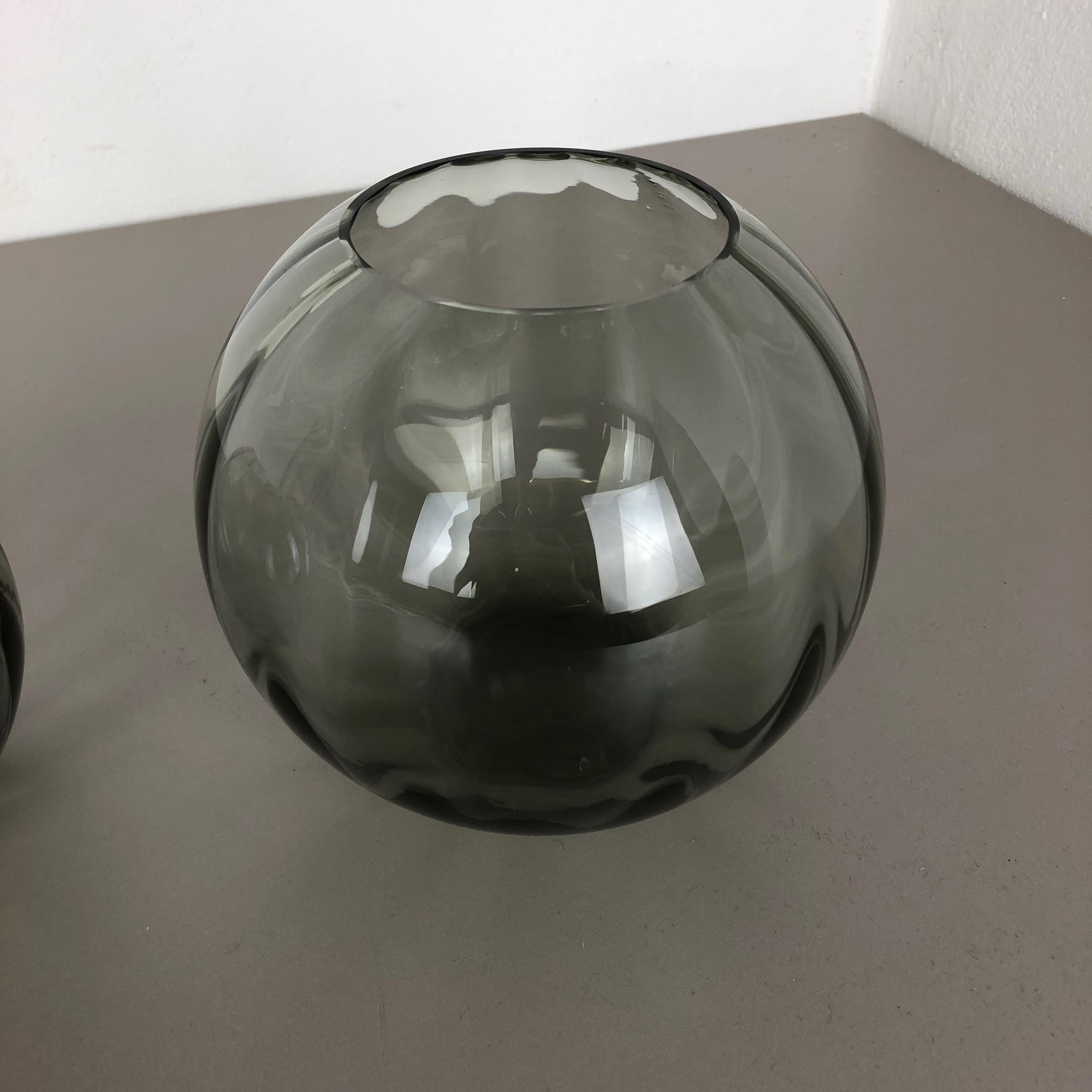 Ensemble de 2 vases boule vintage des années 1960 Turmaline Wilhelm Wagenfeld WMF Allemagne n°2 en vente 2