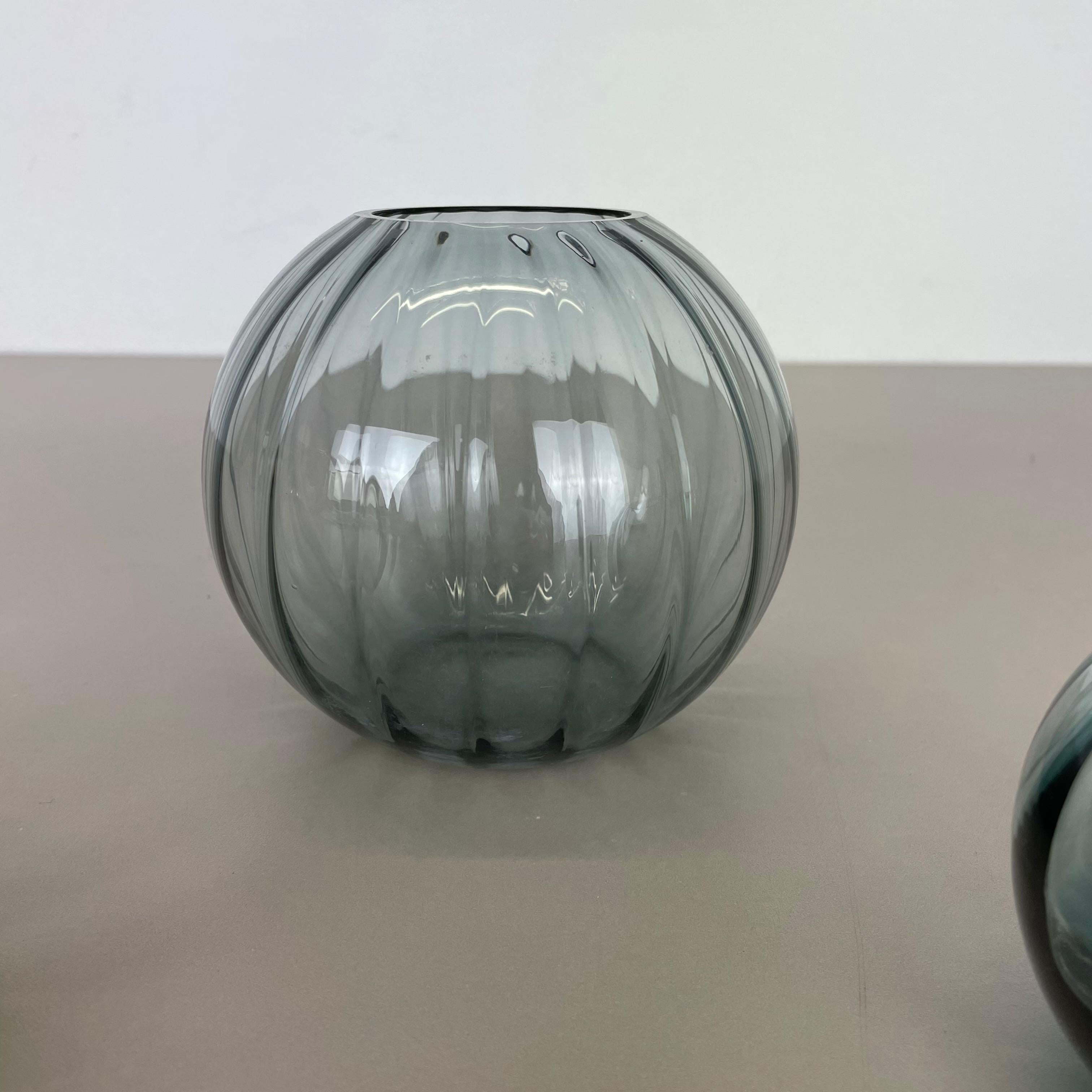 Vintage 1960s Set of 3 Ball Vases Turmaline by Wilhelm Wagenfeld for WMF Germany For Sale 4