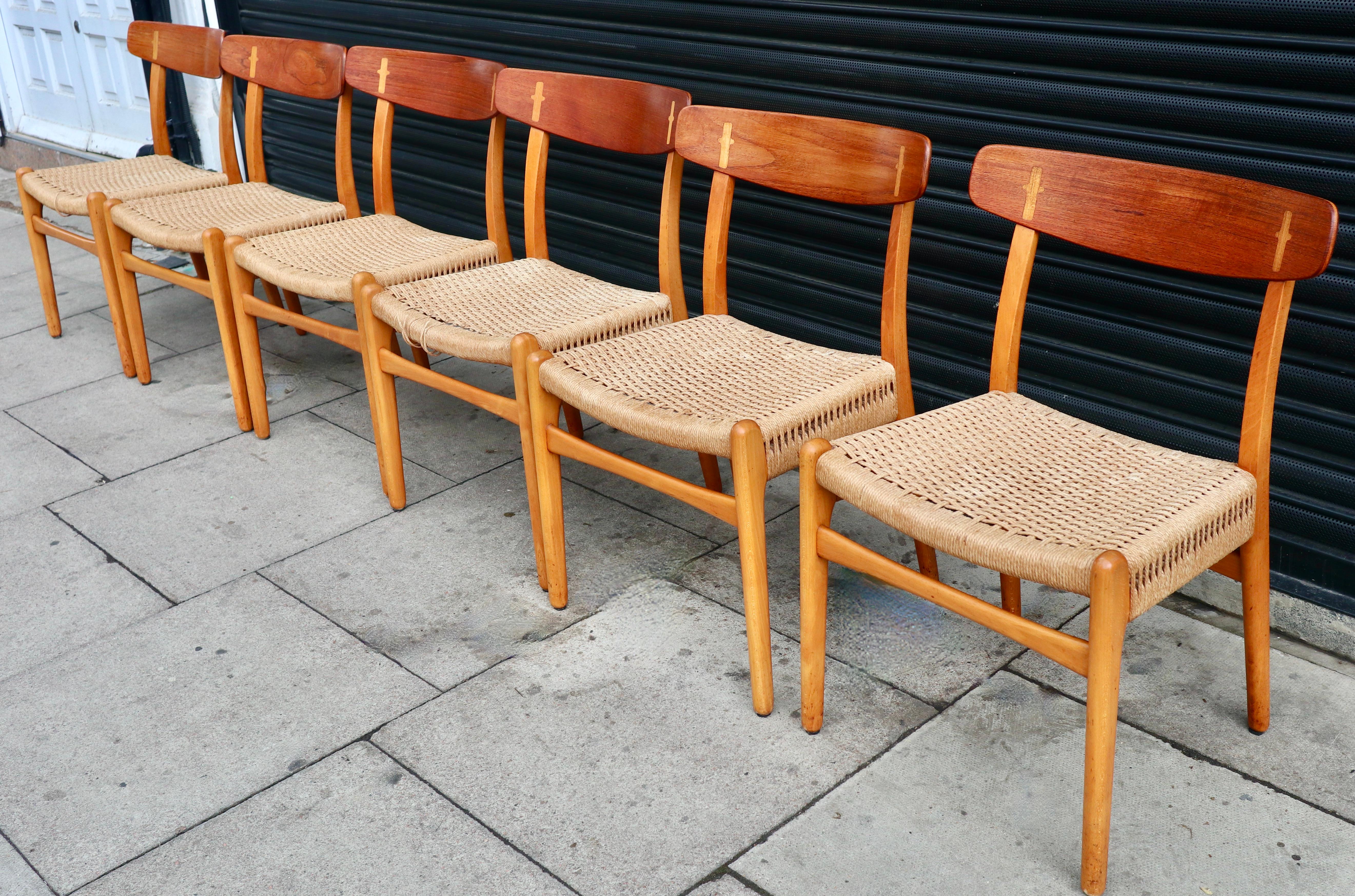 Vintage 1960s Set of 6 ch23 model dining chairs by Hans J. Wegner For Sale 9