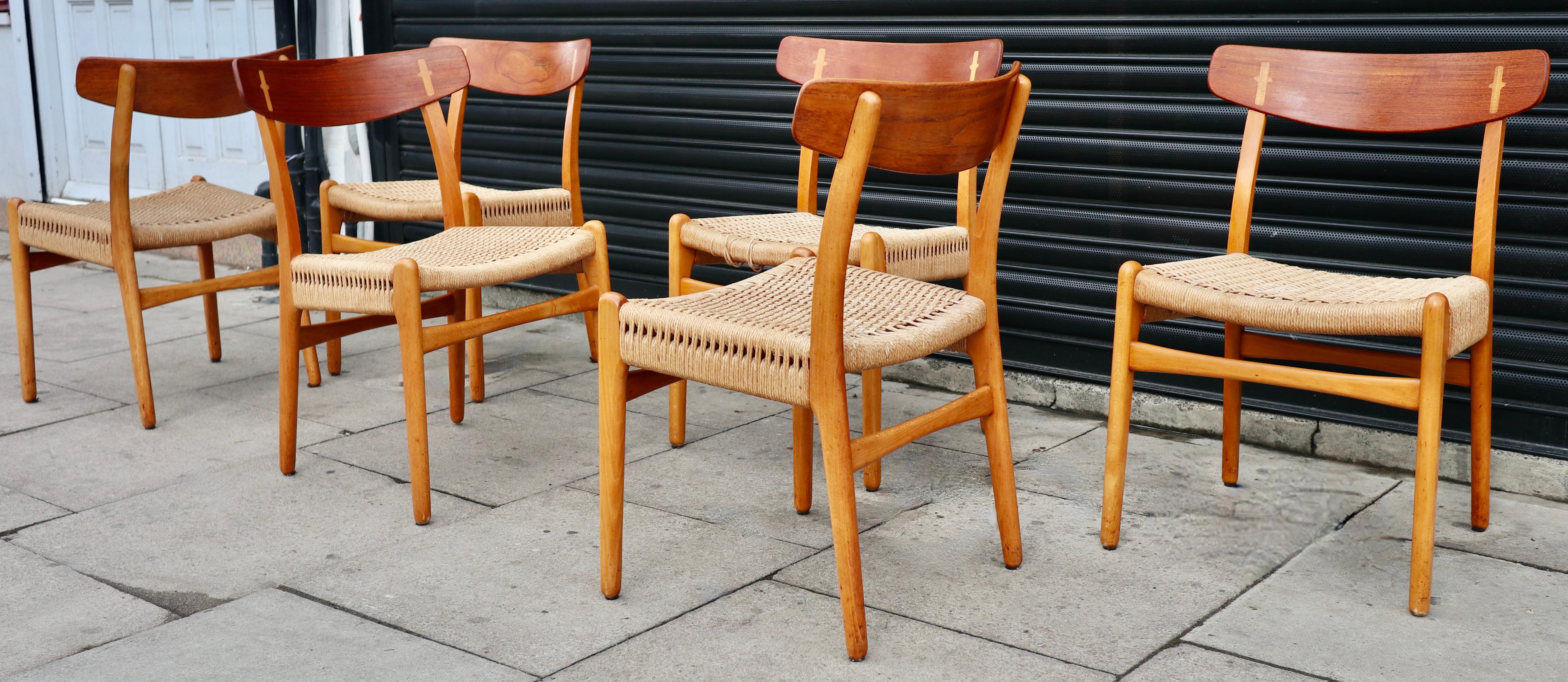 Vintage 1960s Set of 6 ch23 model dining chairs by Hans J. Wegner For Sale 10