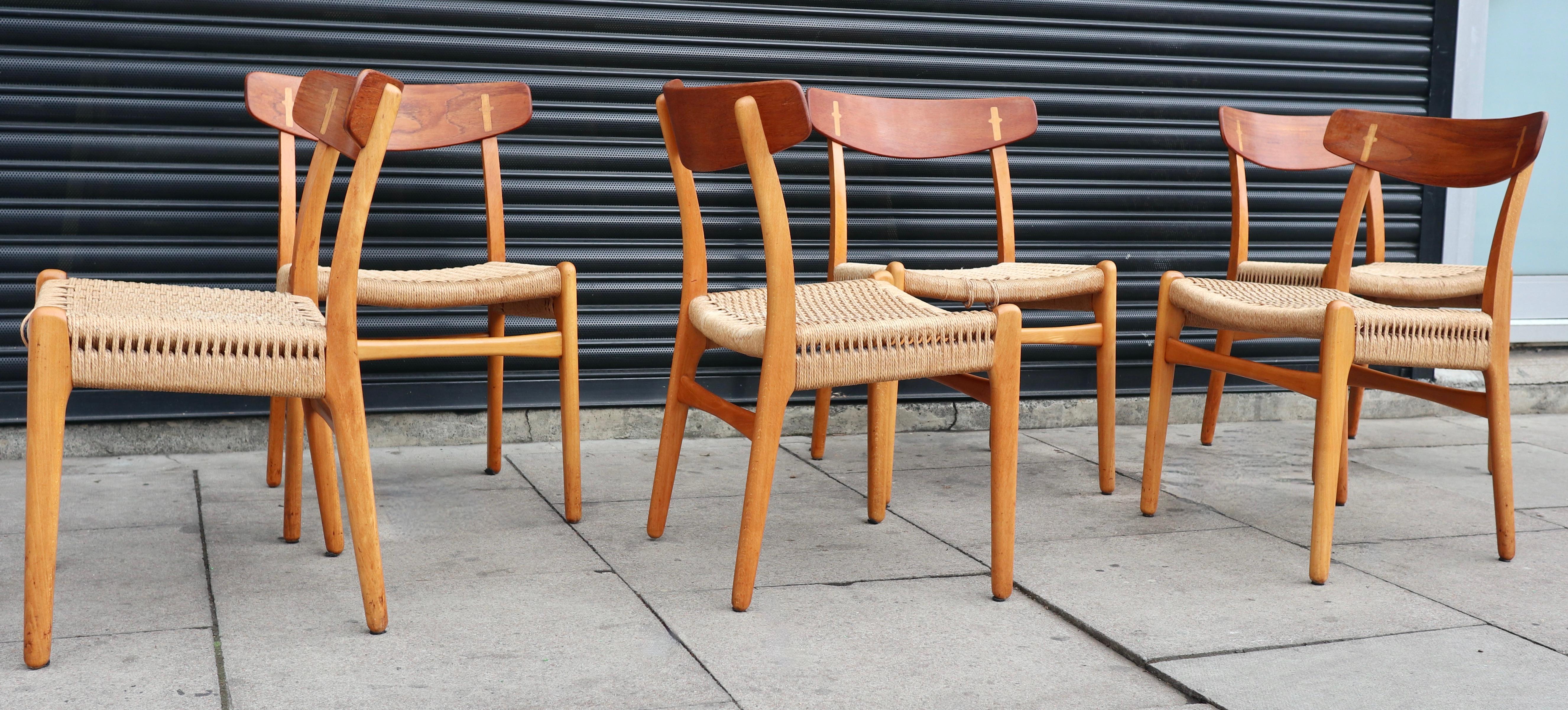 Vintage 1960s Set of 6 ch23 model dining chairs by Hans J. Wegner In Good Condition For Sale In London, GB