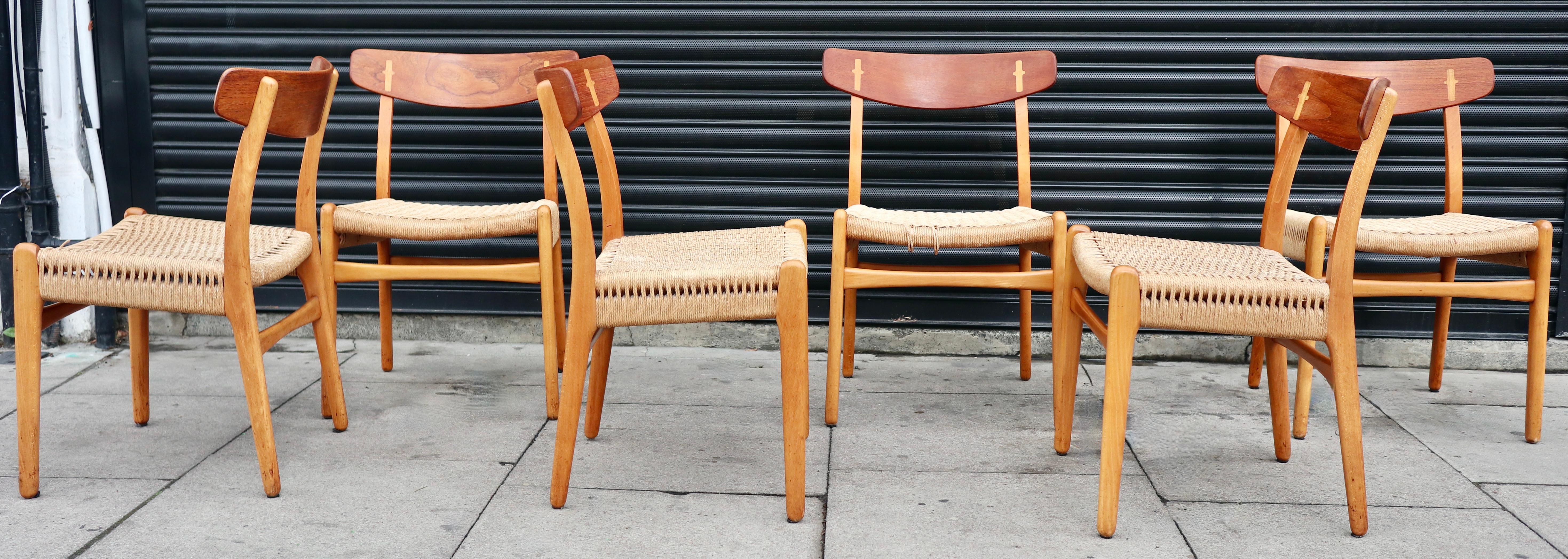 Vintage 1960s Set of 6 ch23 model dining chairs by Hans J. Wegner For Sale 2