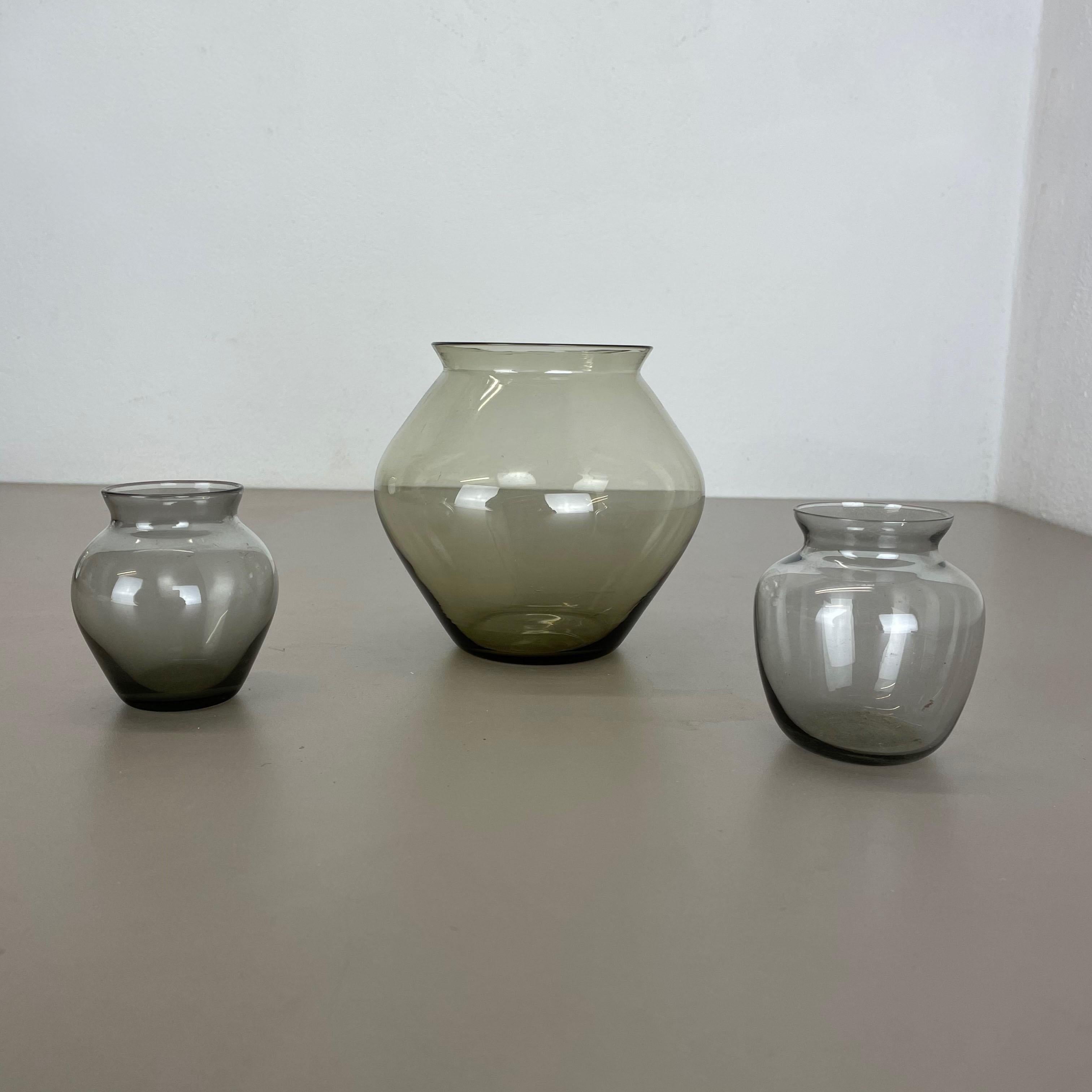 Mid-Century Modern Ensemble de trois vases en turmalin vintage des années 1960 par Wilhelm Wagenfeld pour WMF, Allemagne en vente