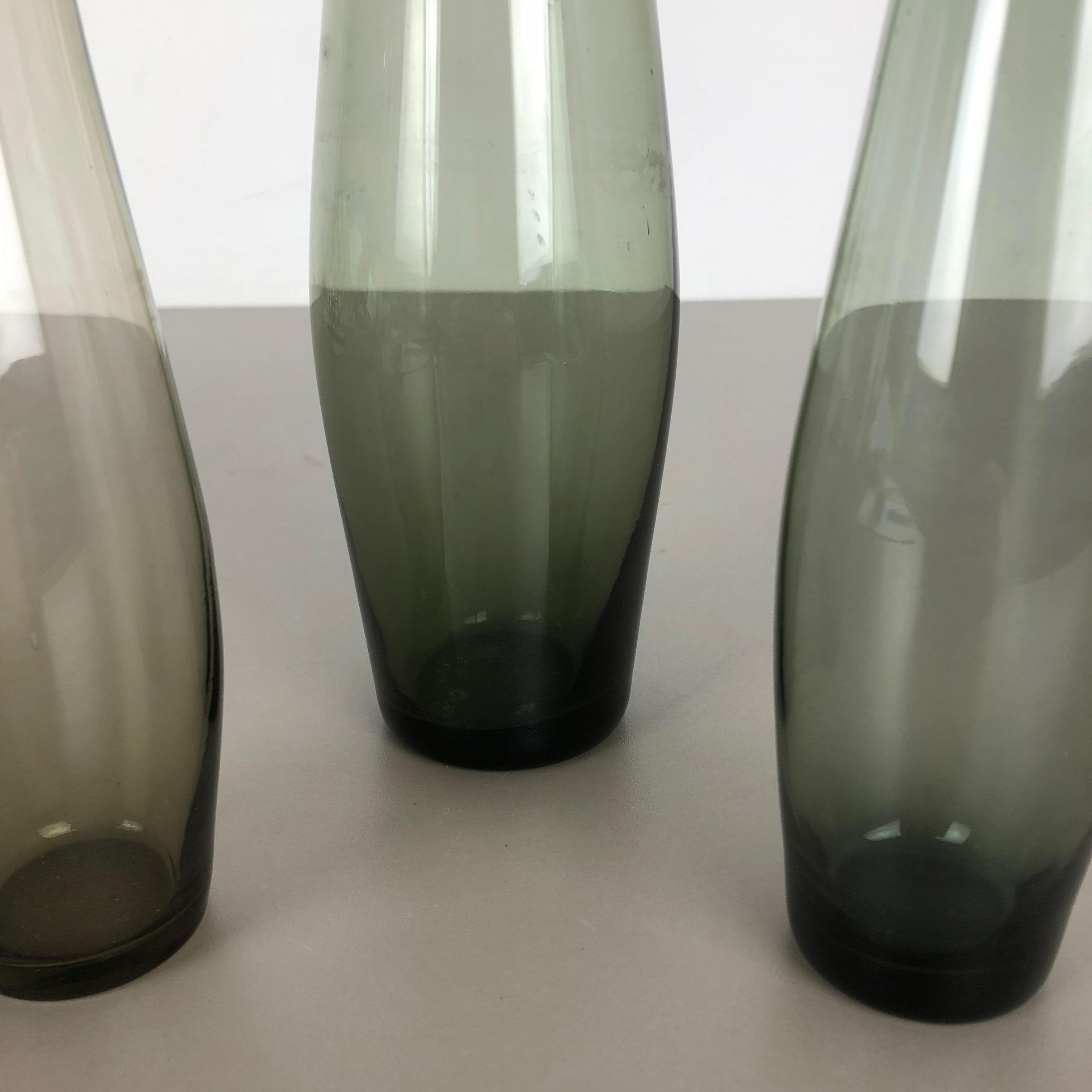 Verre Vintage 1960s Set of Three Turmalin Vases by Wilhelm Wagenfeld for WMF:: Germany en vente