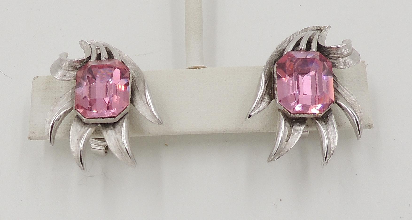 Women's Vintage 1960s Signed Crown Trifari Faux-Pink Peridot Rhinestone Clip Earrings For Sale