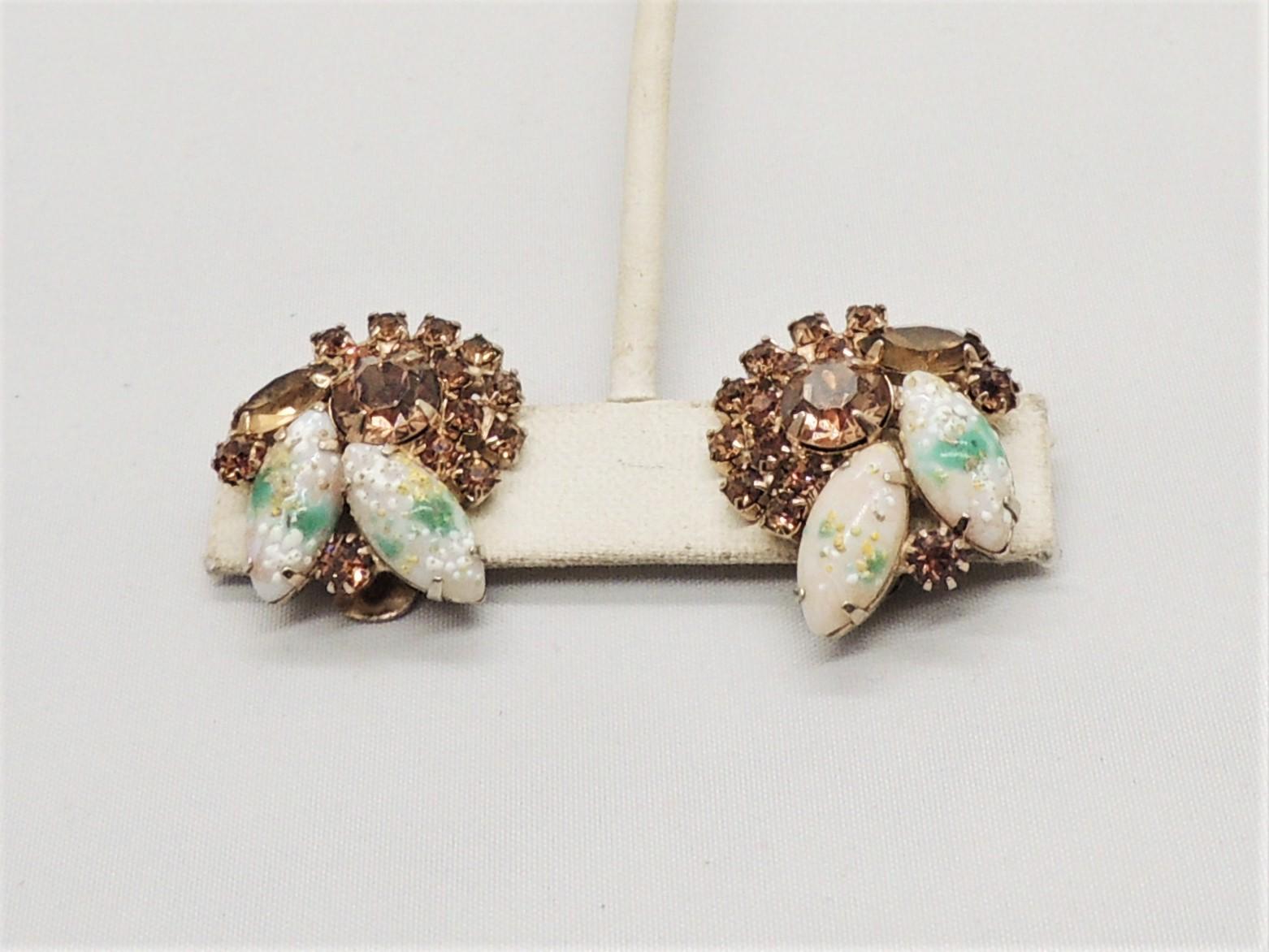Vintage 1960s Signed Hattie Carnegie Faux-Topaz & Art Glass Clip Earrings For Sale 2