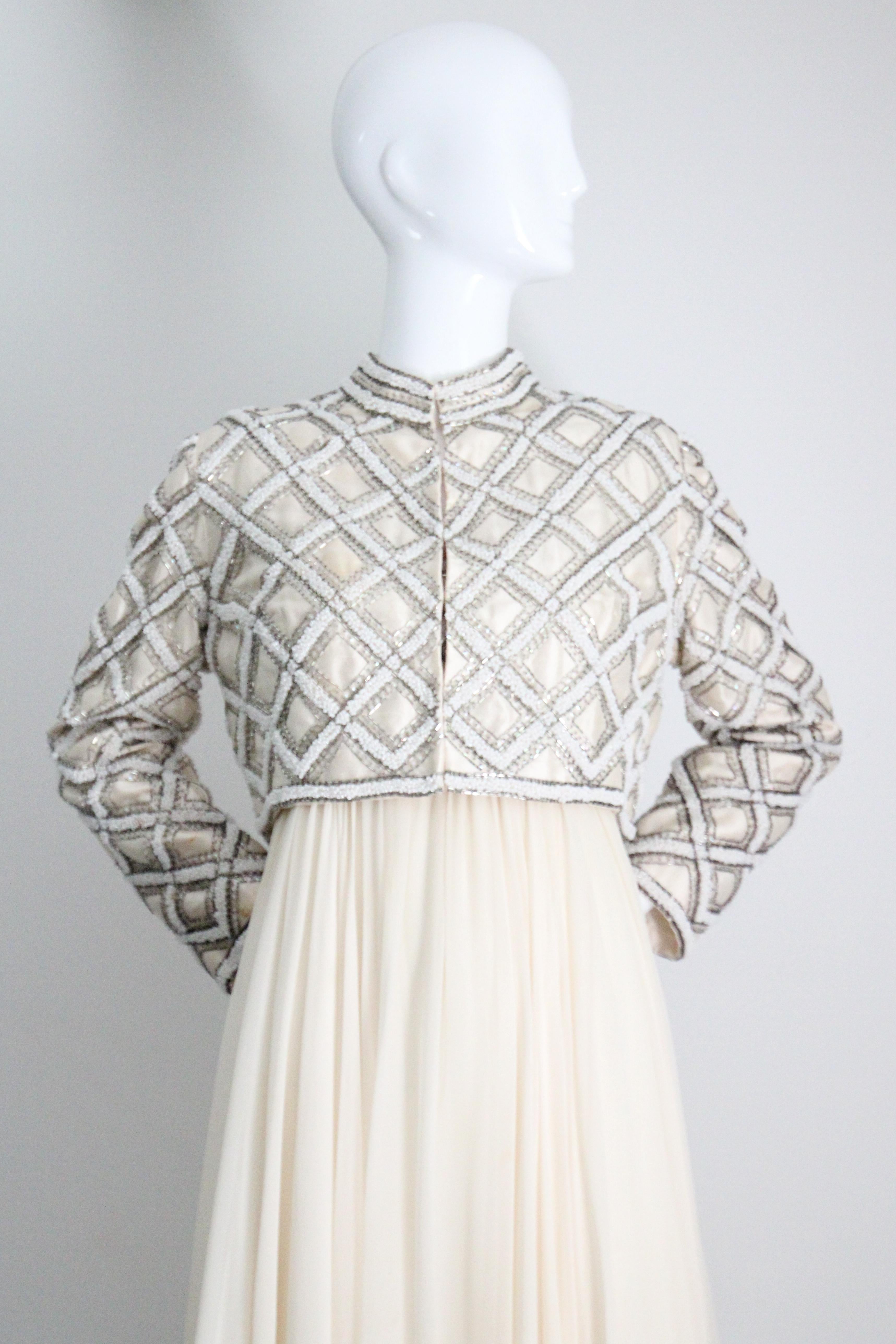 Vintage 1960er Jahre Seide Chiffon Perlen Kleid und passende Jacke Ensemble UK 10 US 6 im Angebot 11