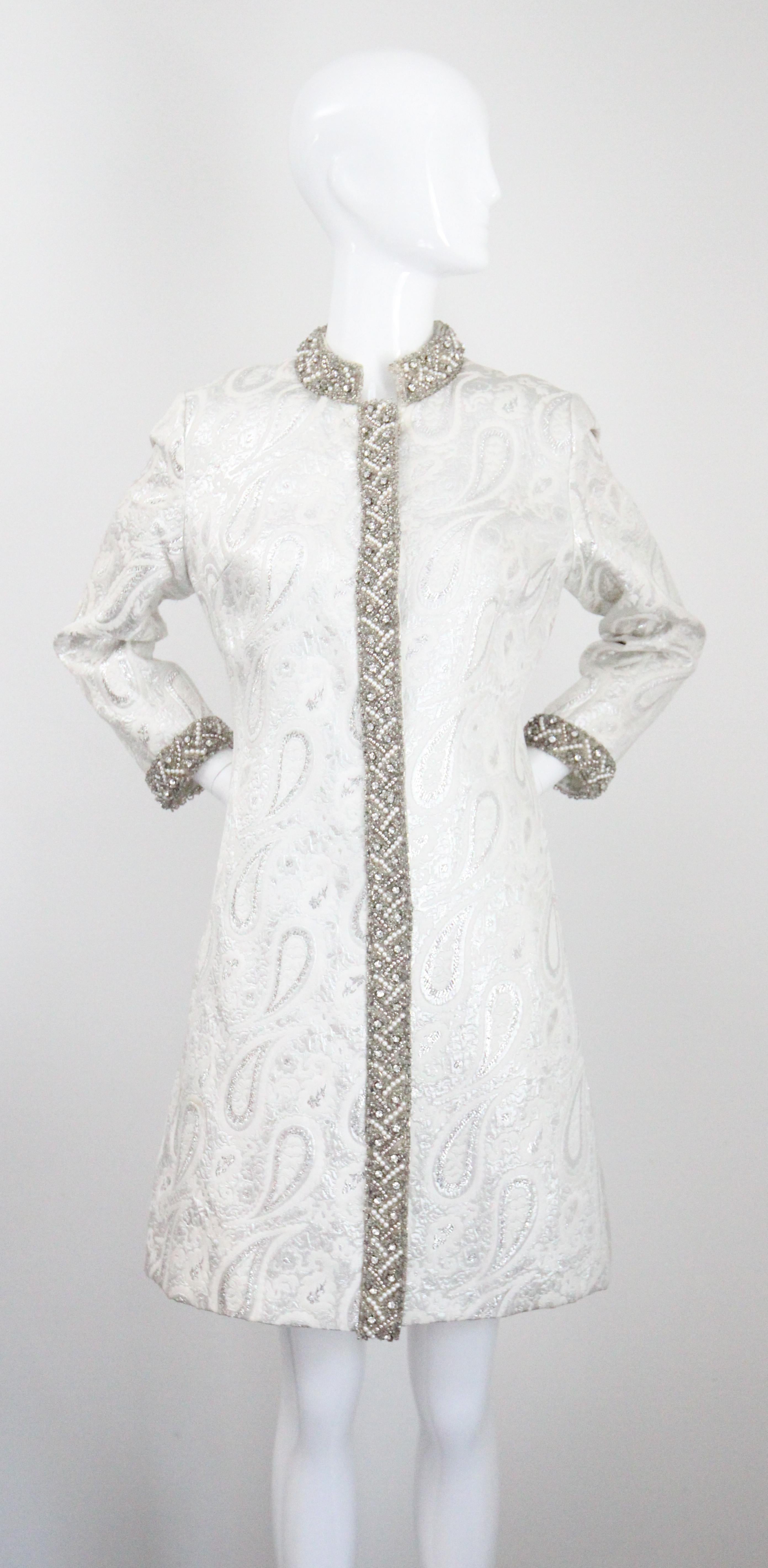 Vintage 1960s Silver Paisley Beaded Dress and coat set 1960s beaded UK 8 US 4 For Sale 7
