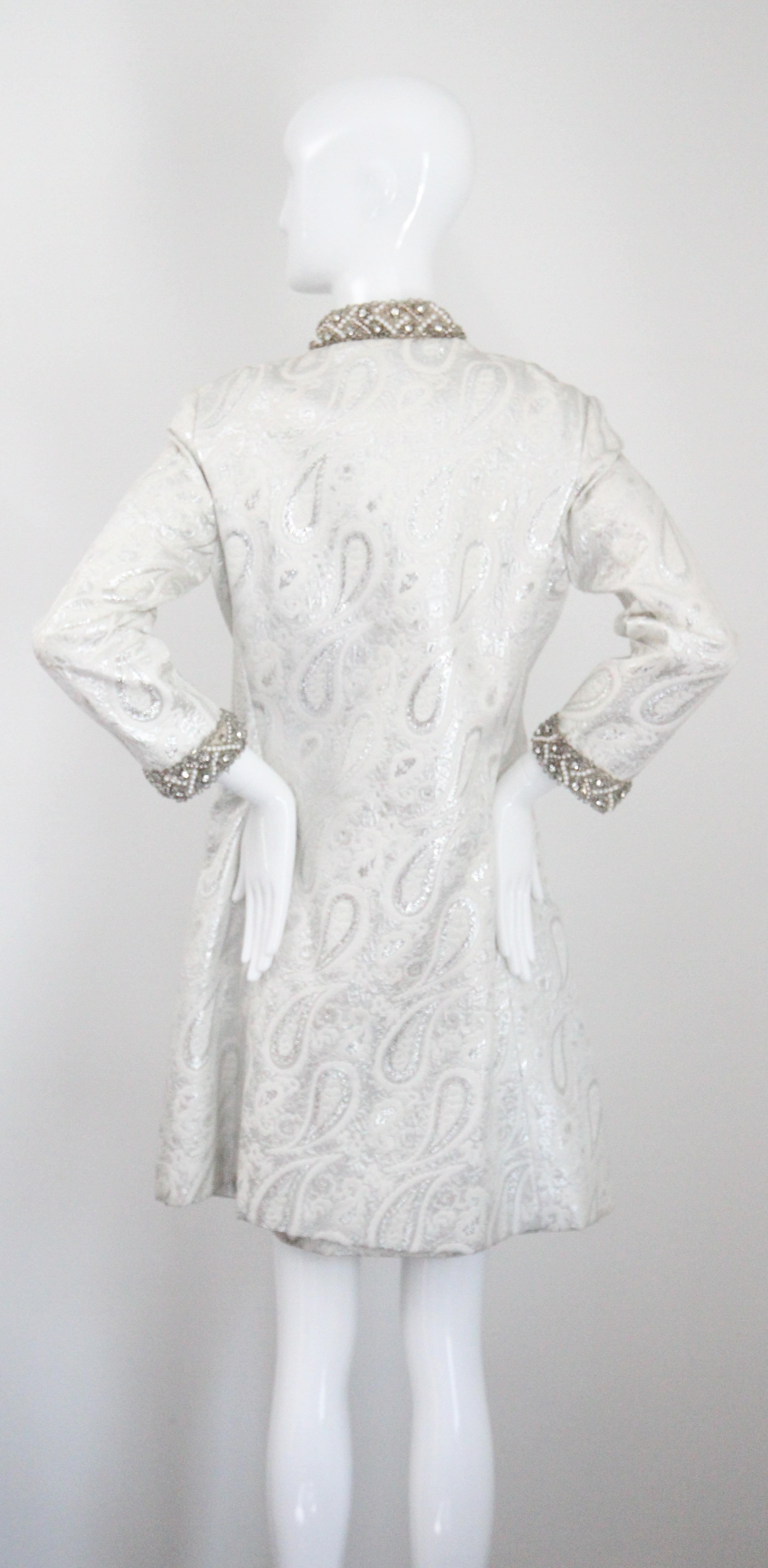 Vintage 1960s Silver Paisley Beaded Dress and coat set 1960s beaded UK 8 US 4 For Sale 13