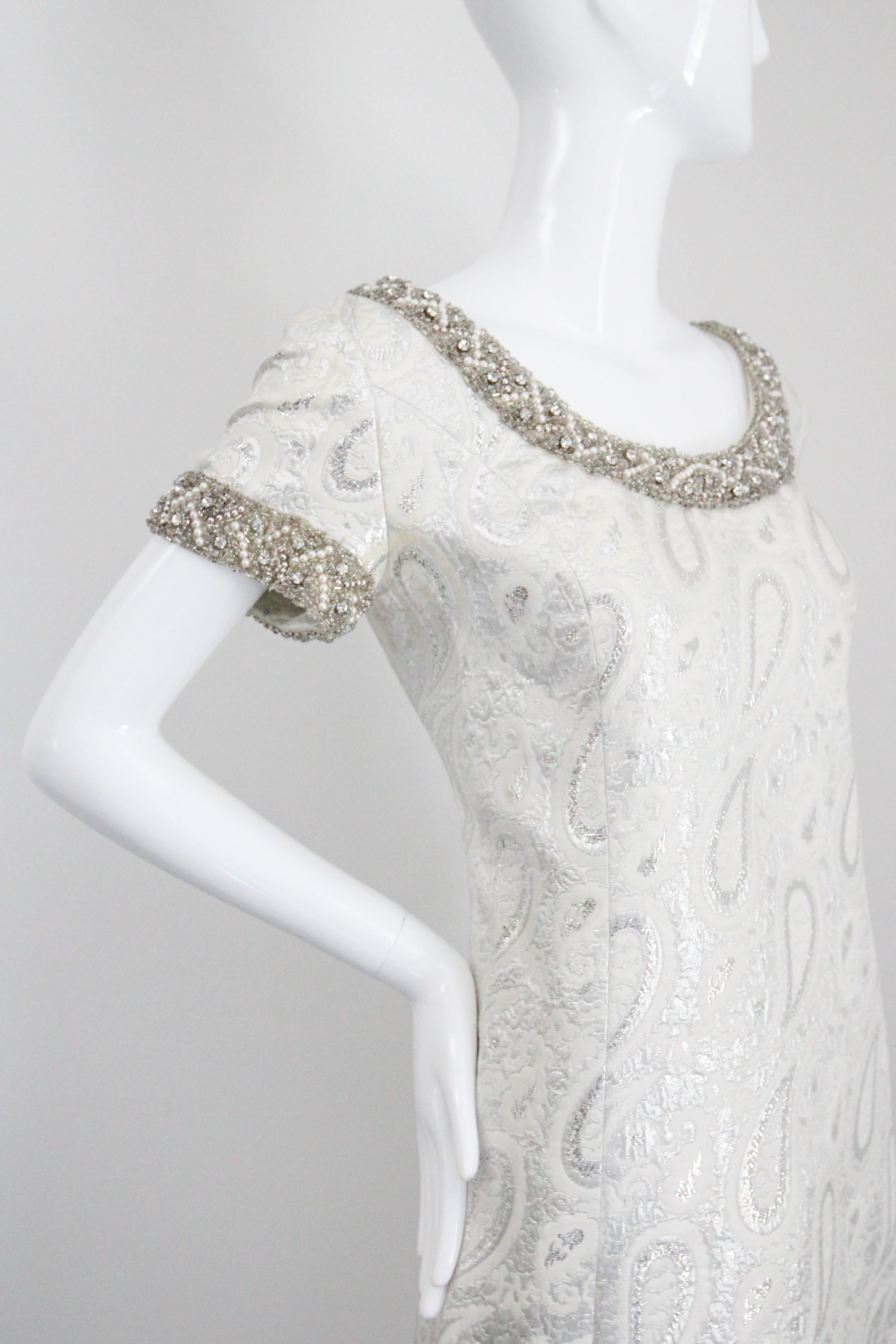 Vintage 1960s Silver Paisley Beaded Dress and coat set 1960s beaded UK 8 US 4 For Sale 2