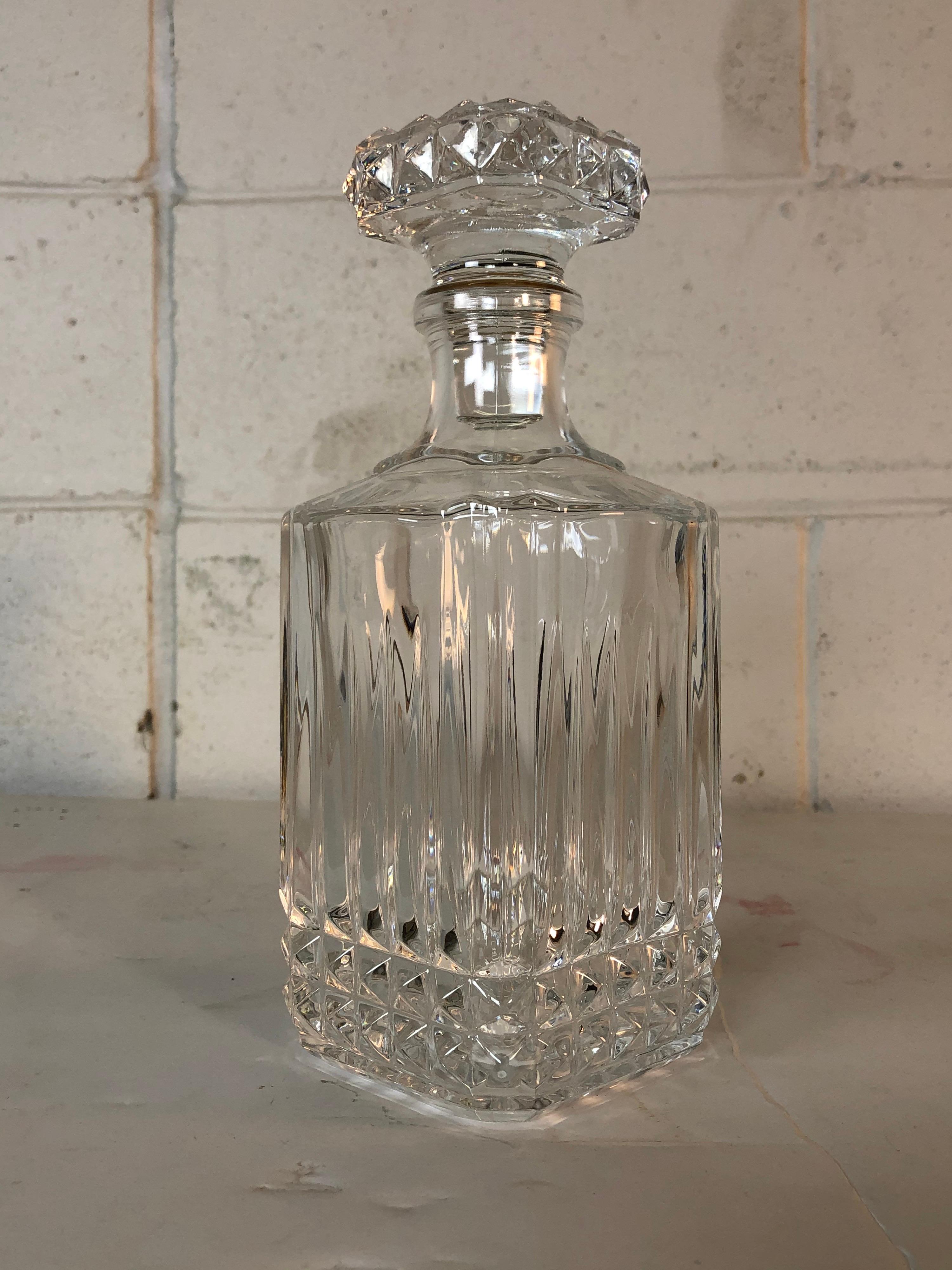 Vintage 1960s Square Glass Diamond Point Decanter In Good Condition For Sale In Amherst, NH