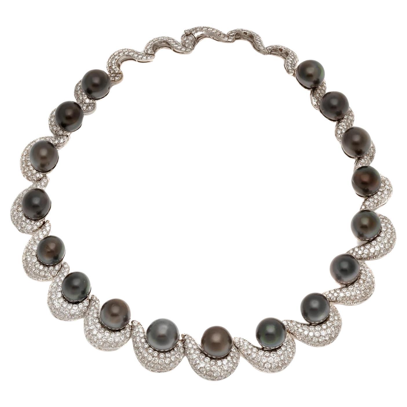 Vintage 1960s Tahitian Pearls Necklace with Diamonds For Sale