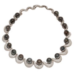 Vintage 1960s Tahitian Pearls Necklace with Diamonds Vintage 1960s Tahitian Pearls Necklace with Diamonds