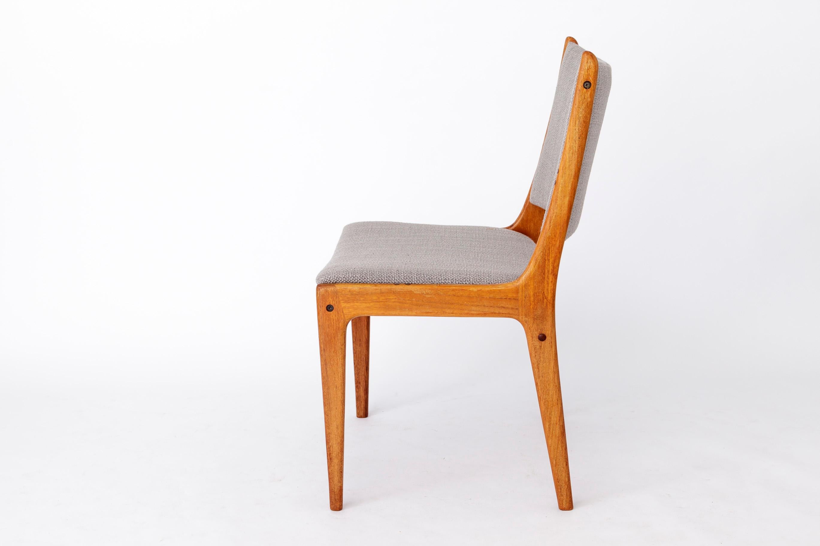Mid-20th Century Vintage 1960s Teak Chair by Johannes Andersen - Classic Danish Mid-Century Desig