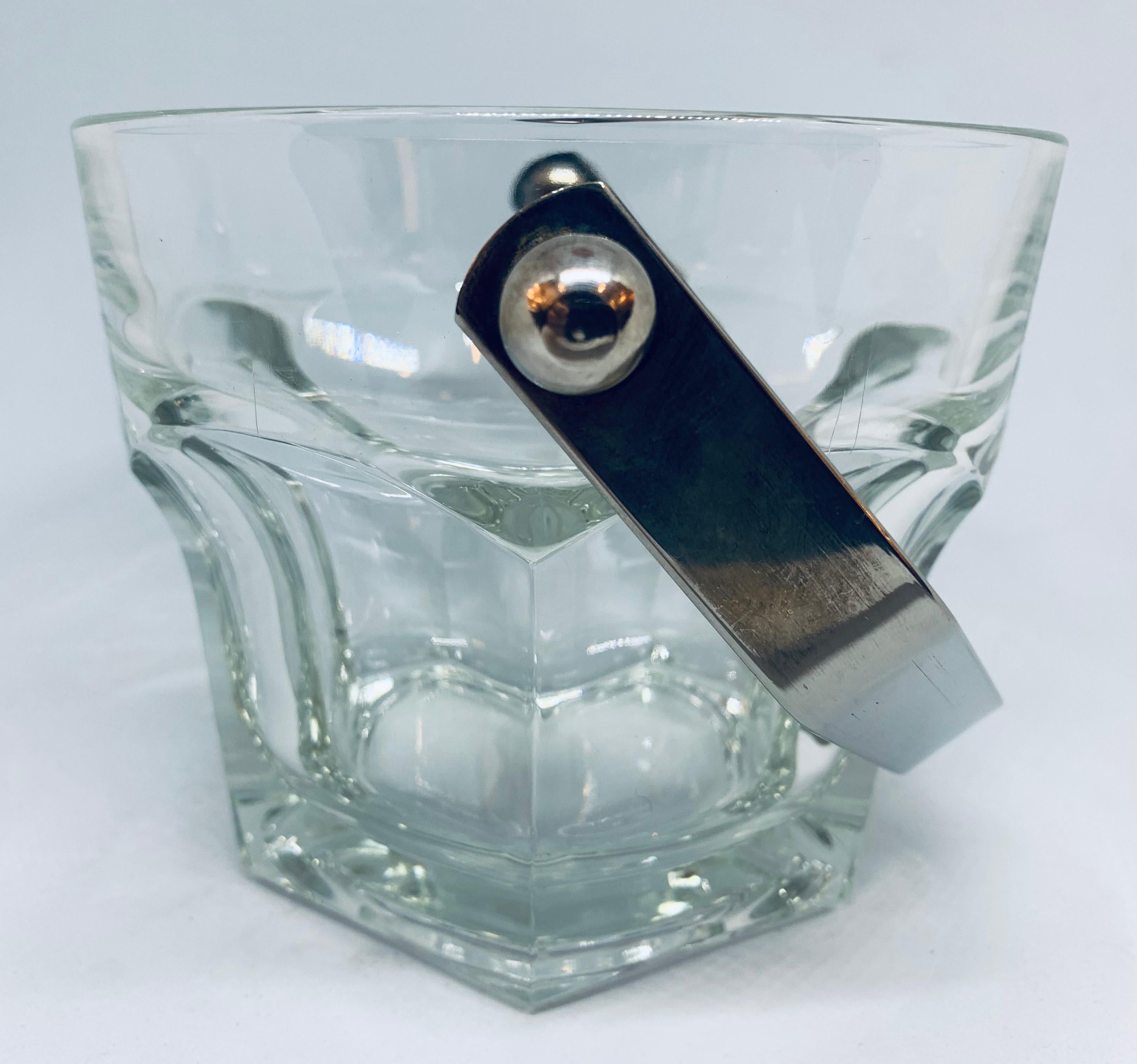 Mid-Century Modern Vintage 1960s Thick Clear Glass Ice Bucket with a Silver Plate Handle