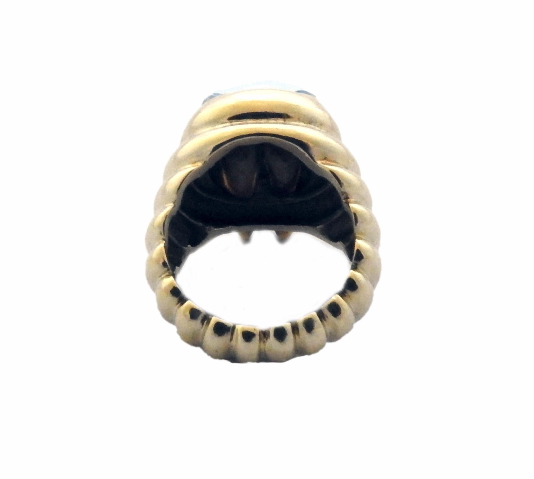 Women's or Men's Vintage 1960s Tiffany & Co. 18 Karat Yellow Gold Sapphire Walrus Ring