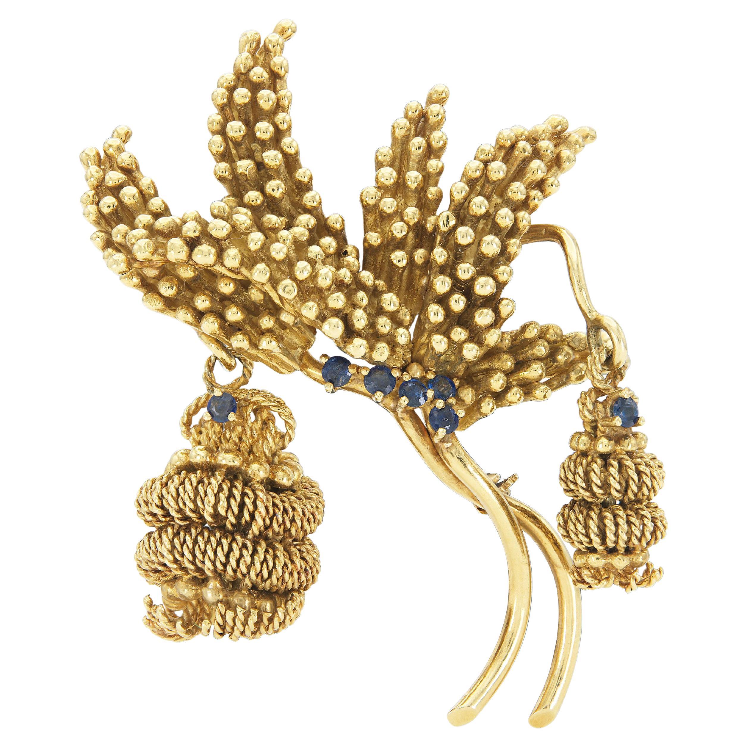 Vintage 1960 Tiffany 
Co. Spilla in foglia d
oro e cacooni con zaffiri