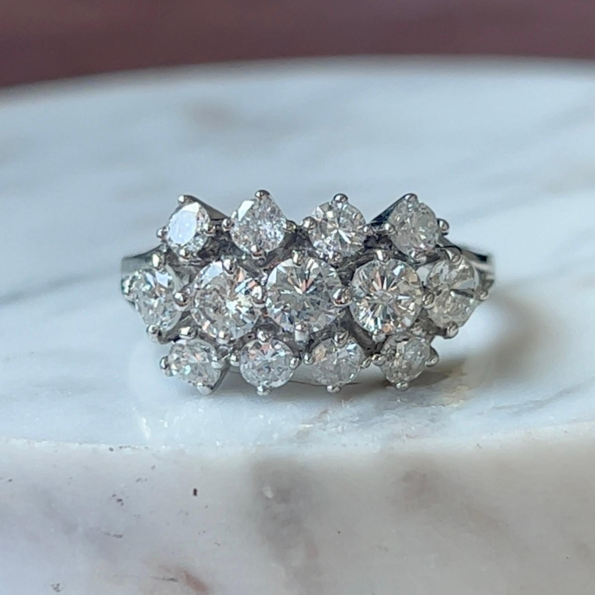 Vintage 1960s Triple Row Diamond Cluster Ring in 14K Weißgold  Damen im Angebot