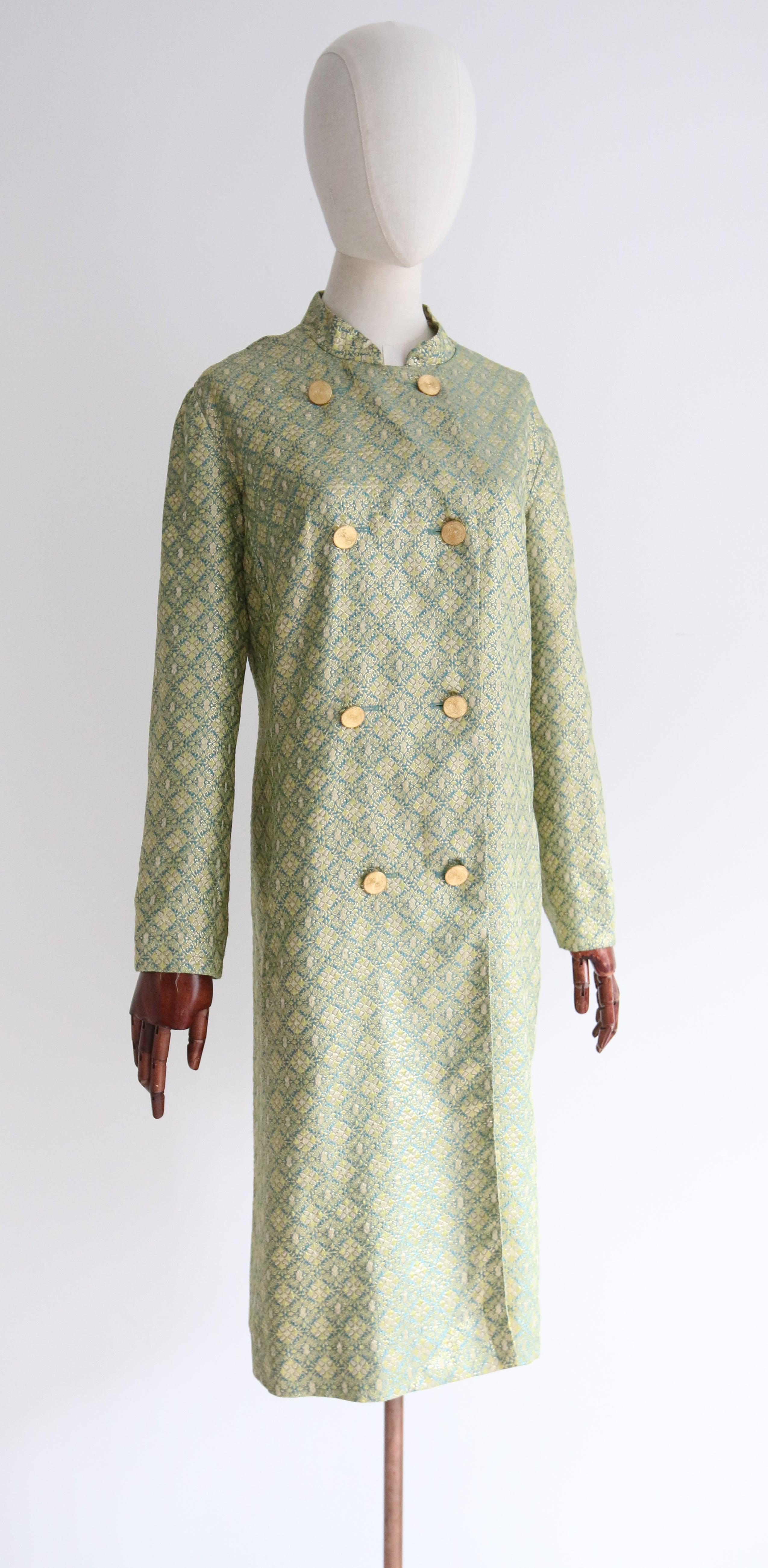 Vintage 1960's Turquoise and gold geometric lurex double breasted coat UK 14-16 In Good Condition For Sale In Cheltenham, GB