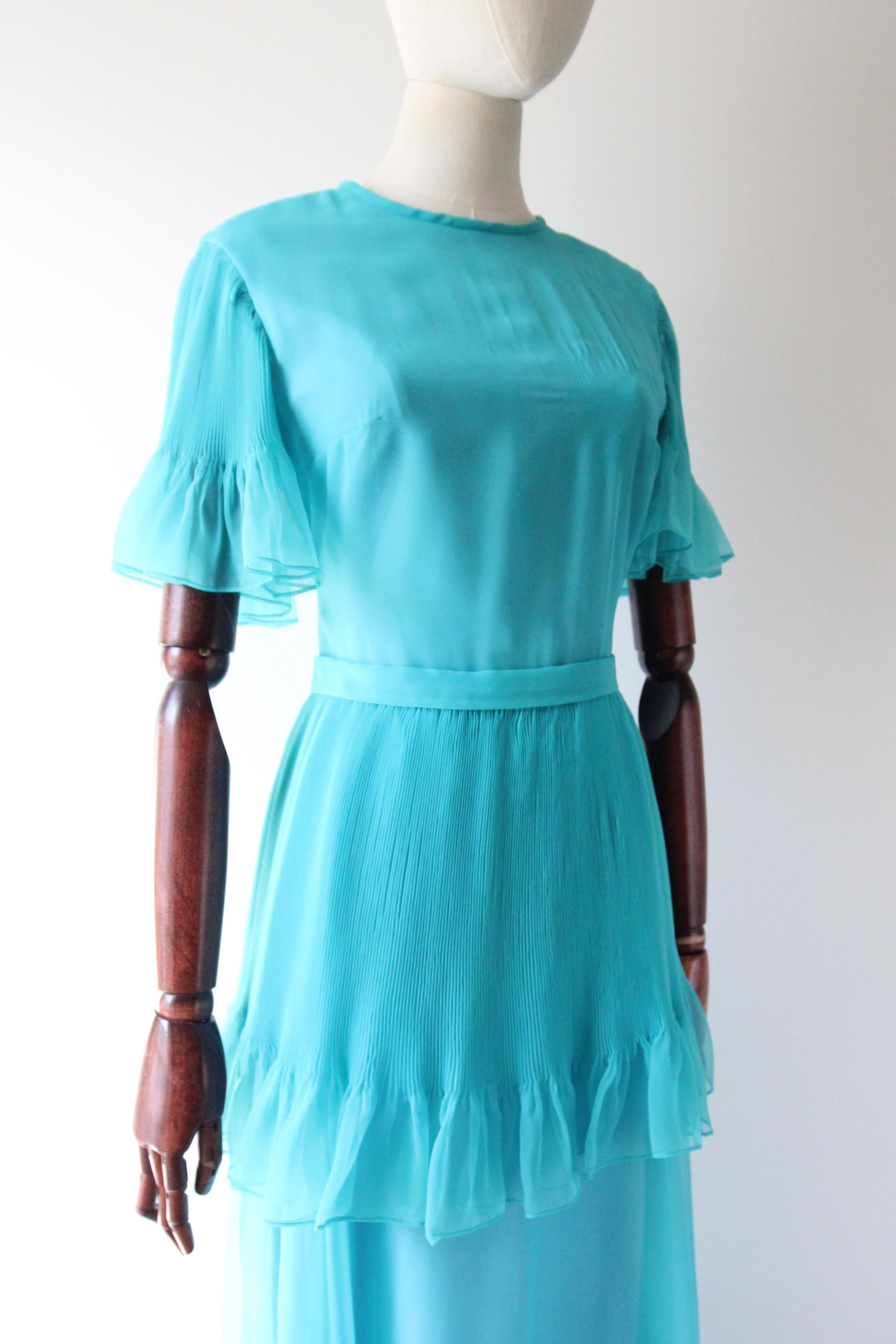 Vintage 1960's türkis plissiertes Kleid original 1960s gestaffeltes plissiertes Kleid UK 8 Damen im Angebot