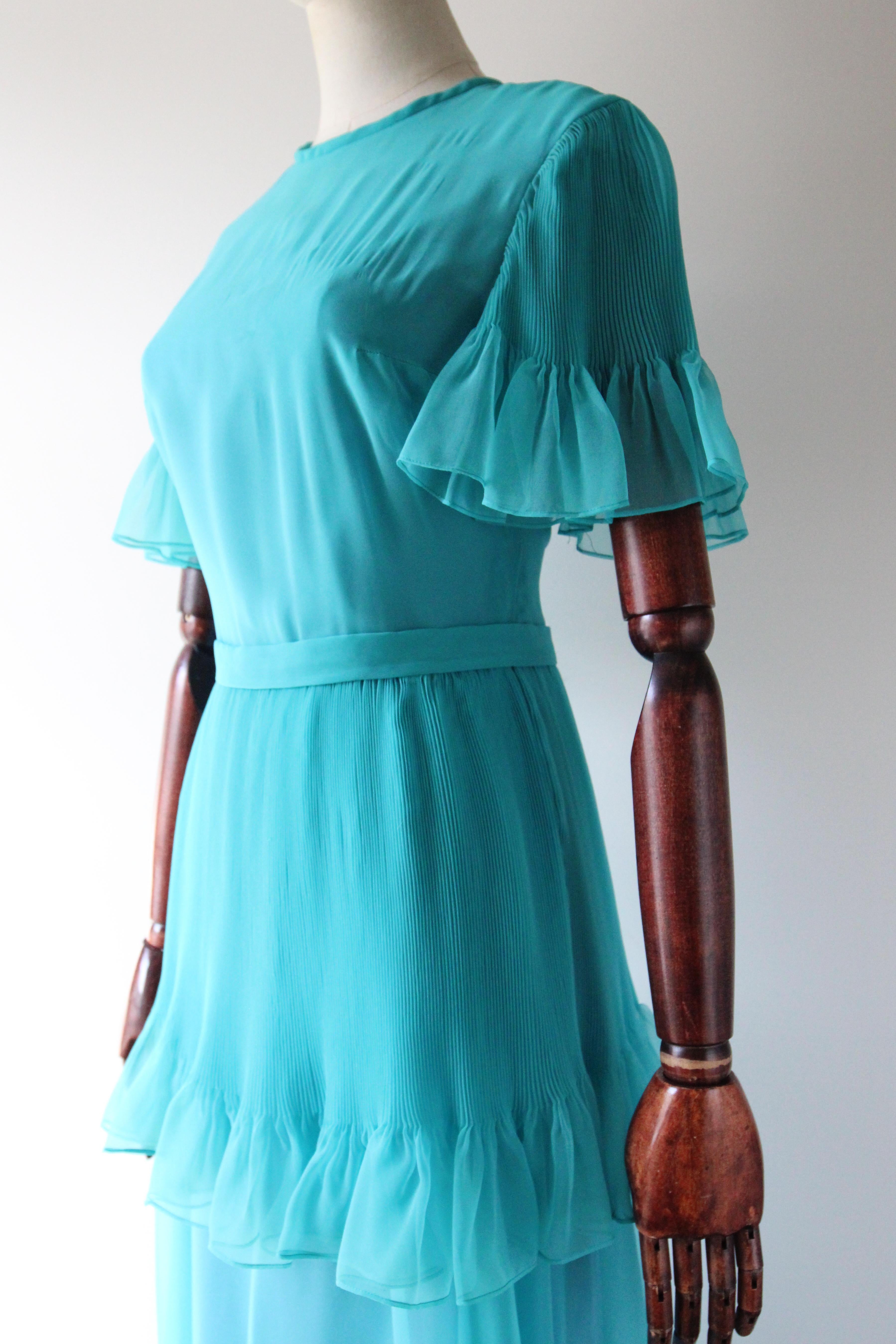 Vintage 1960's türkis plissiertes Kleid original 1960s gestaffeltes plissiertes Kleid UK 8 im Angebot 3