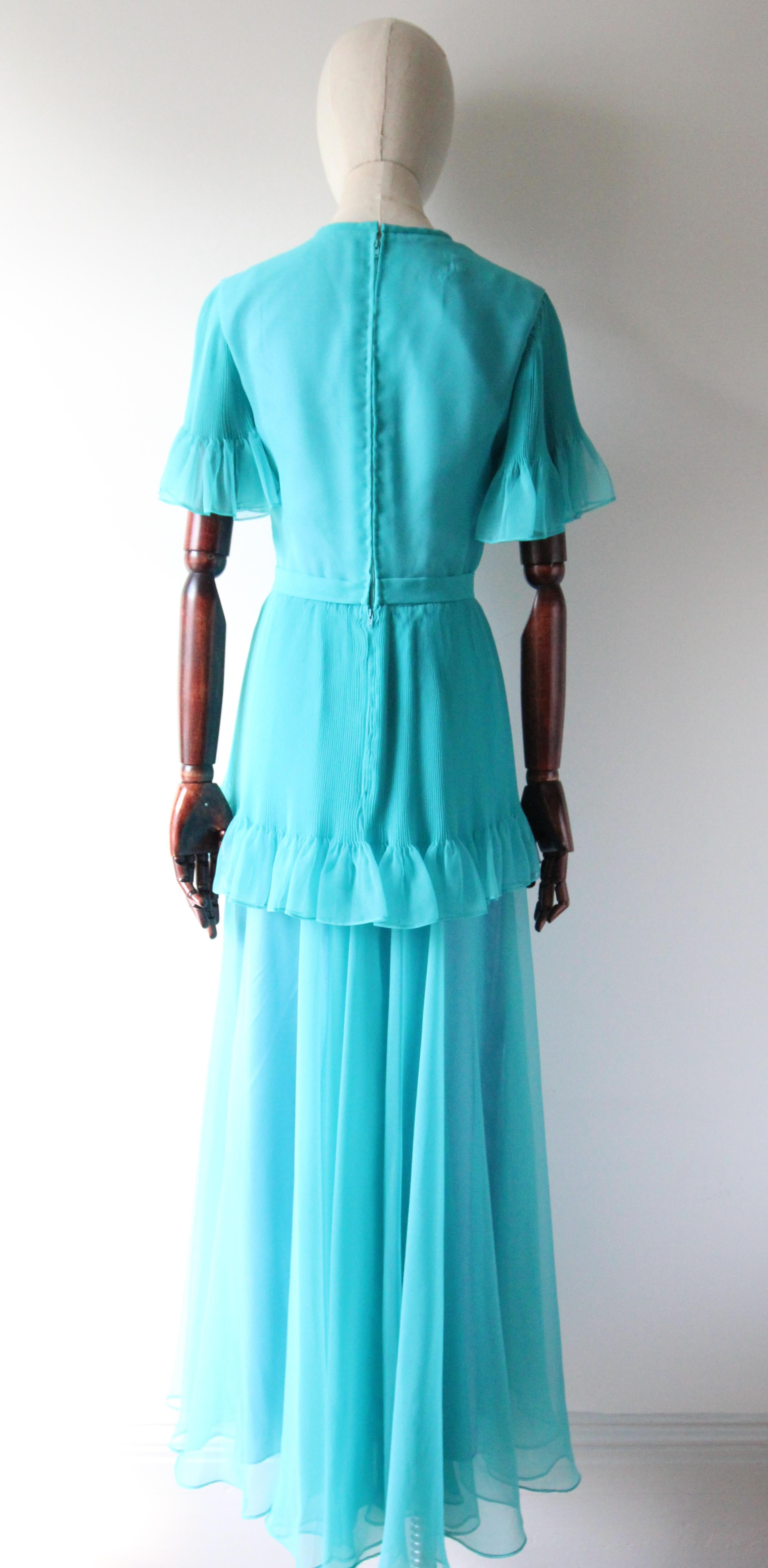 Vintage 1960's türkis plissiertes Kleid original 1960s gestaffeltes plissiertes Kleid UK 8 im Angebot 4