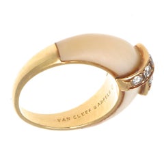 1960s Van Cleef & Arpels France Diamond White Coral 18 Karat Designer Ring