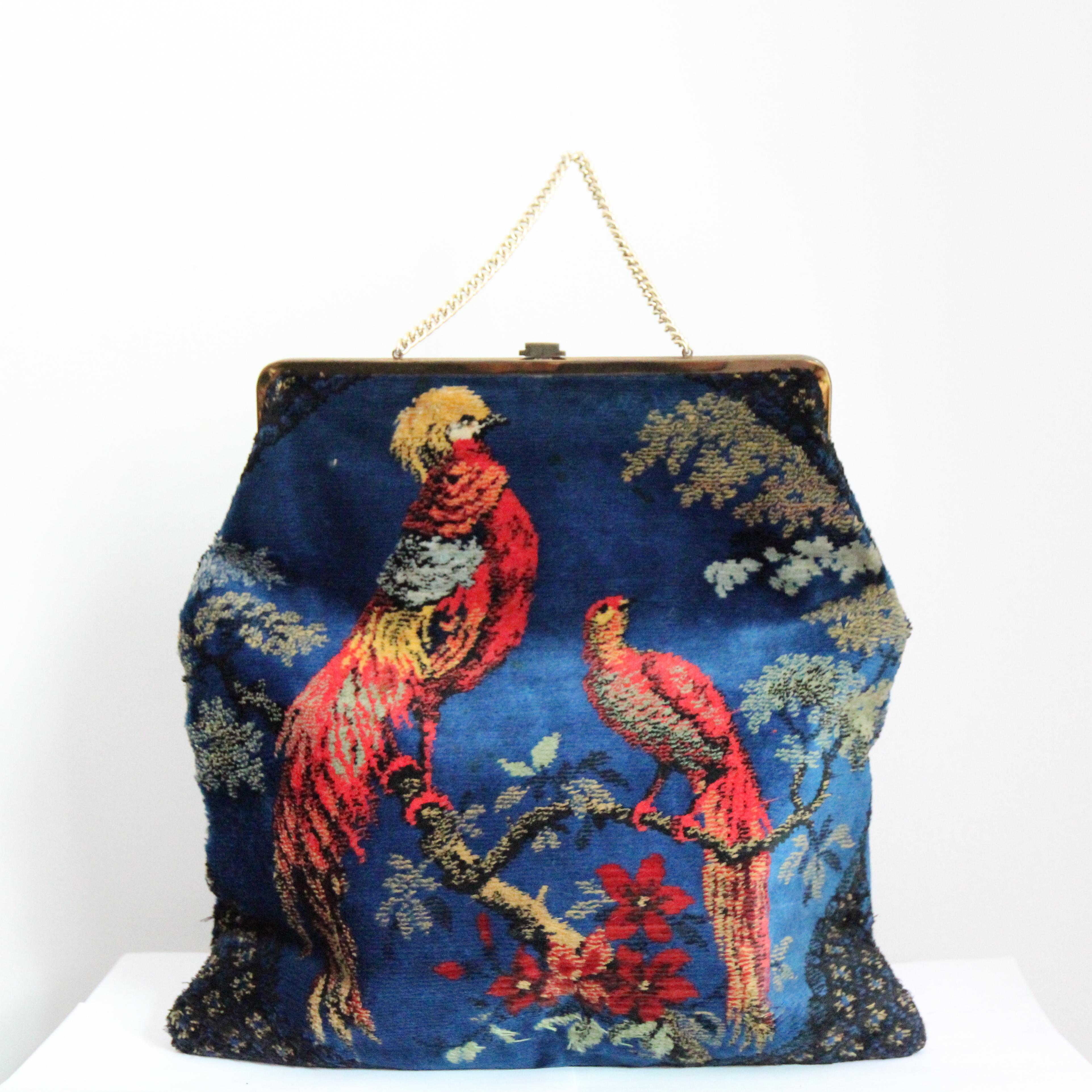 Vintage 1960's Velvet Handtasche vintage 1960s Aussage Samt Vogel Handtasche im Angebot 1