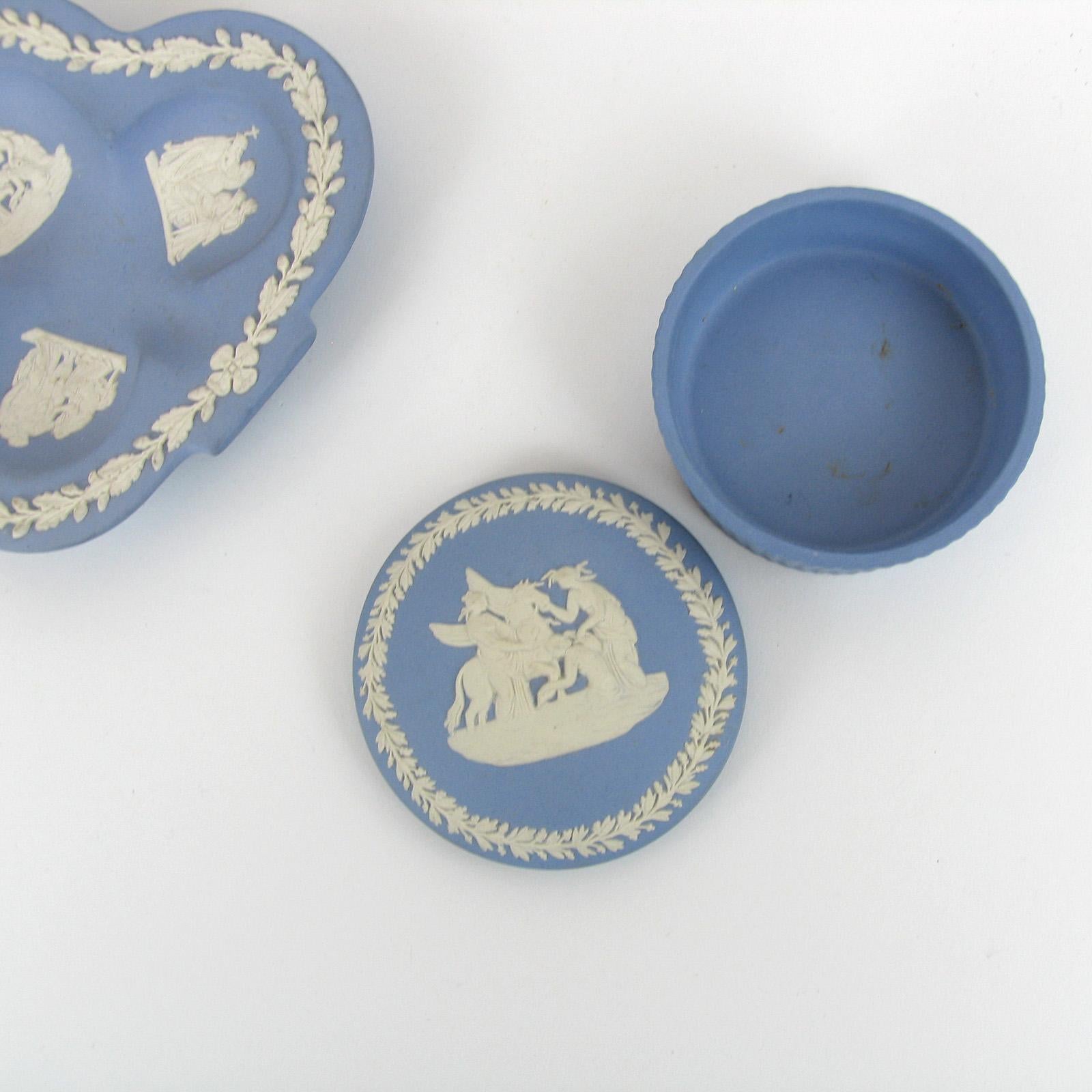 Vintage 1960s Wedgwood Jasperware Cream on Blue Ceramic Collection For Sale 2