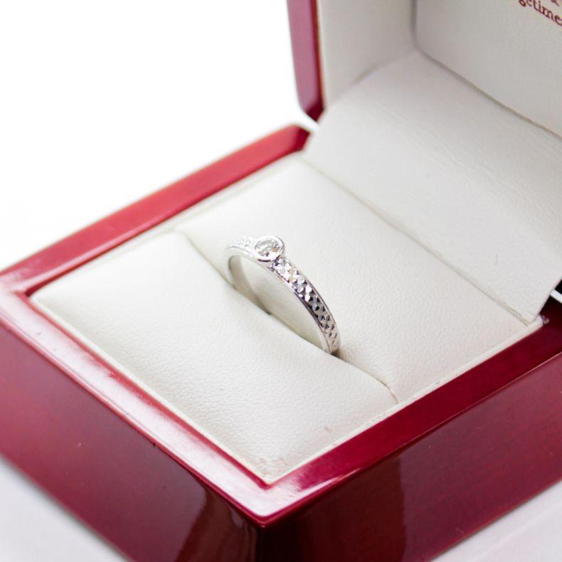 Vintage 1960's White Gold Solitaire Engagement Ring For Sale 5