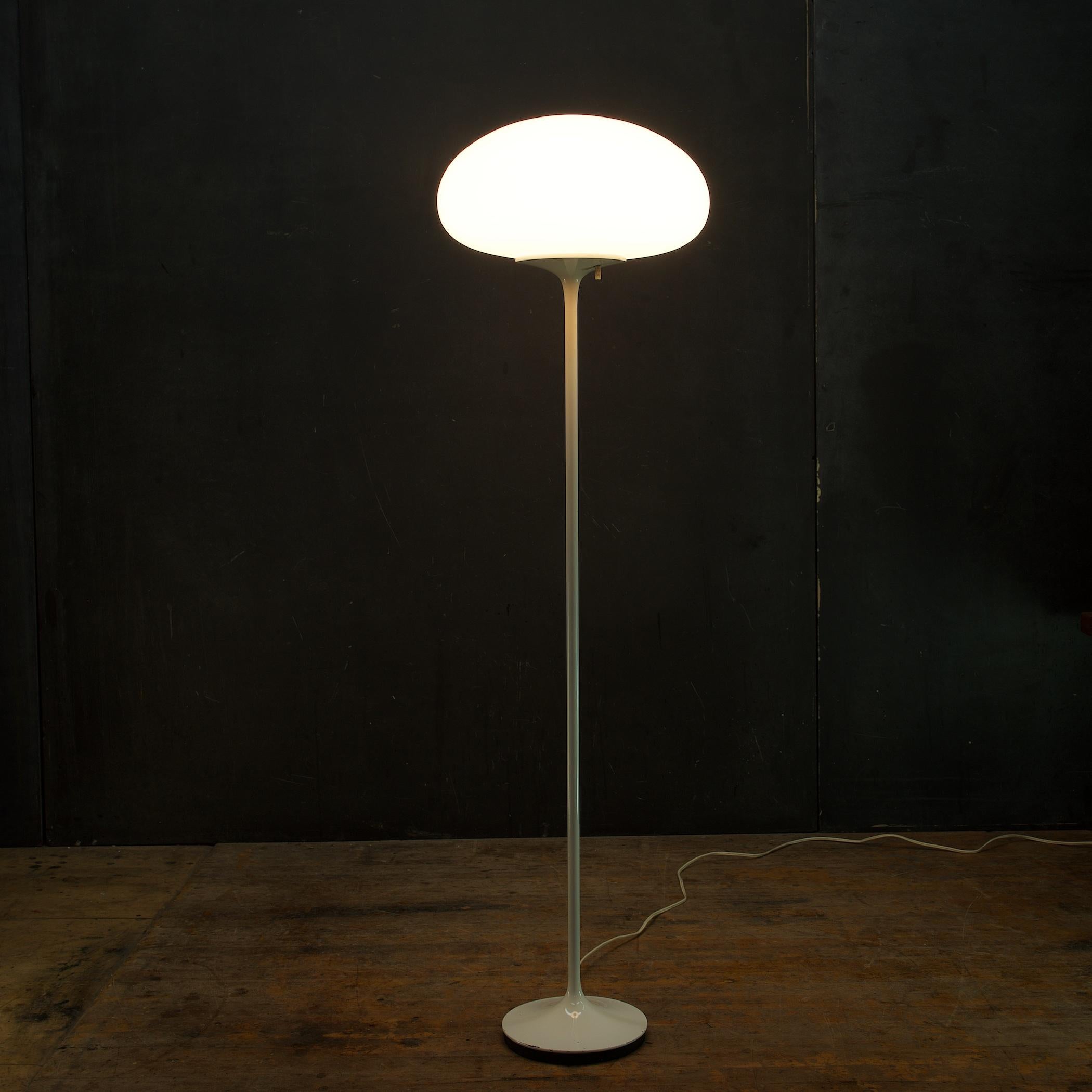 In 1962, Bill Curry and his wife Jackie founded the El Segundo California based company Design Line Incorporated, for which Bill created innovative lamps and furnishings. Design Line's first lamp, was this one the Stemlite, which was wildly popular