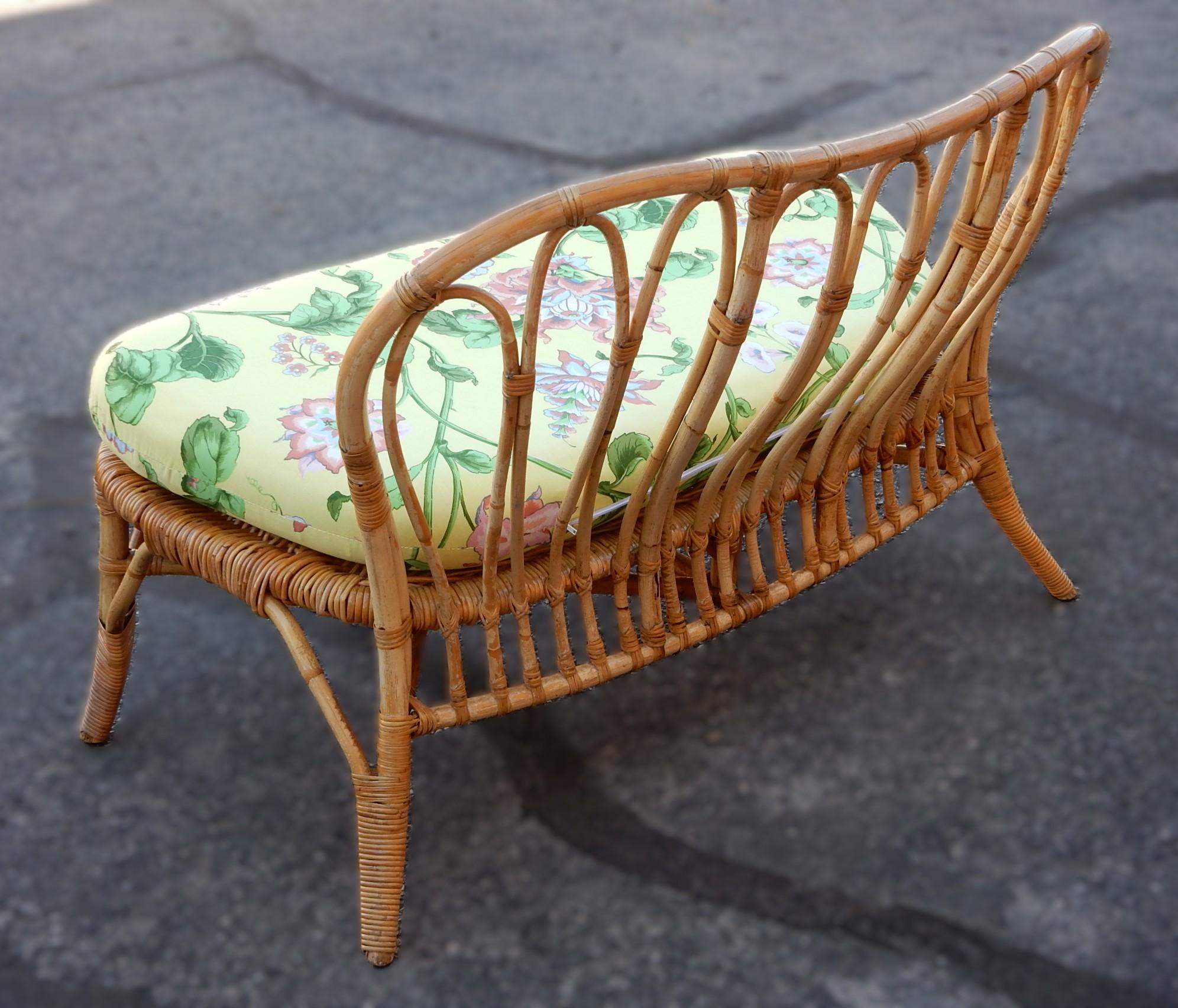 Vintage 1960's Wicker Rattan Patio Lounge Settee in Cohama Fabric For Sale 3