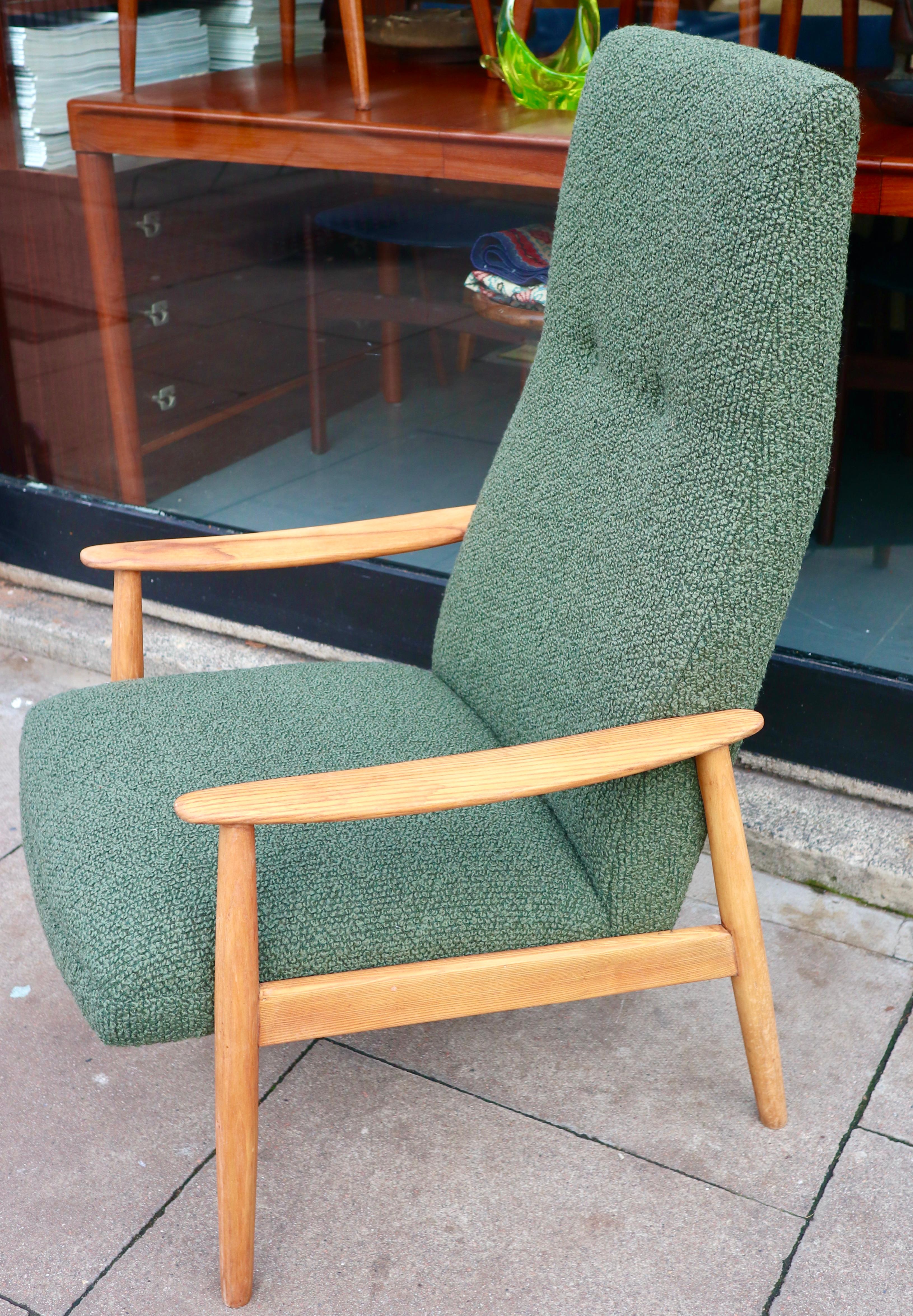 Elm Vintage 1960s wood framed Danish lounge chair upholstered in moss green boucle. For Sale