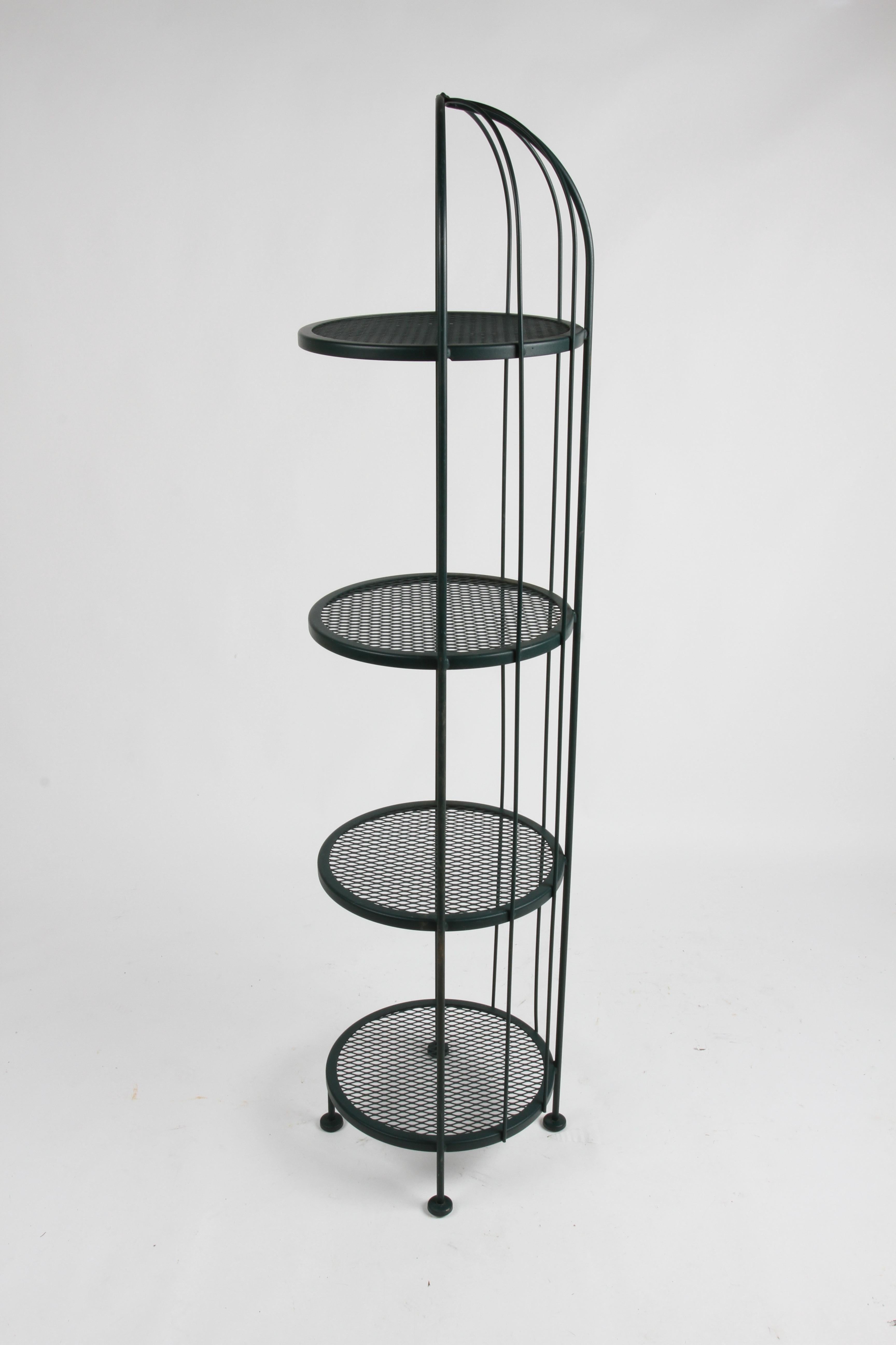 Vintage 1960s Woodard Tall Plant Stand with Four Circular Shelves & Green Paint  For Sale 2