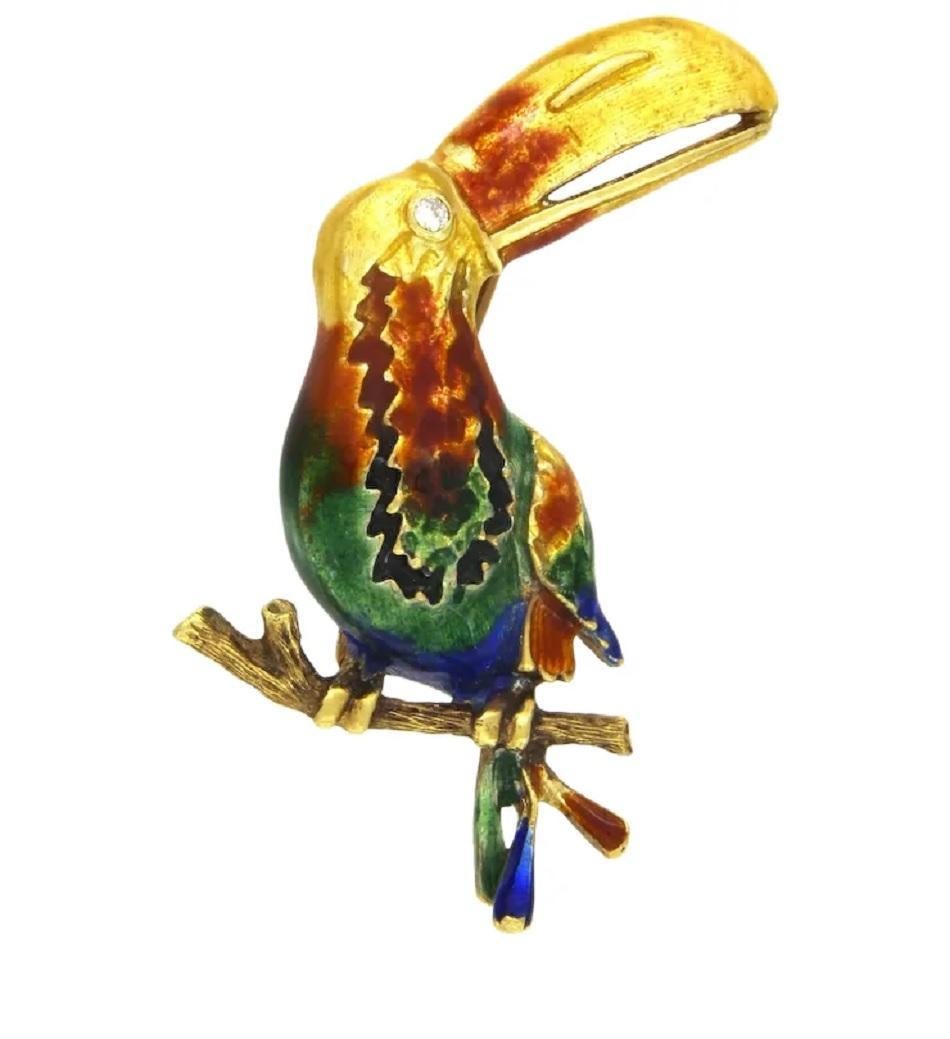 Round Cut Vintage 1960's Yellow Gold Enamel Parrot Brooch With Diamonds For Sale