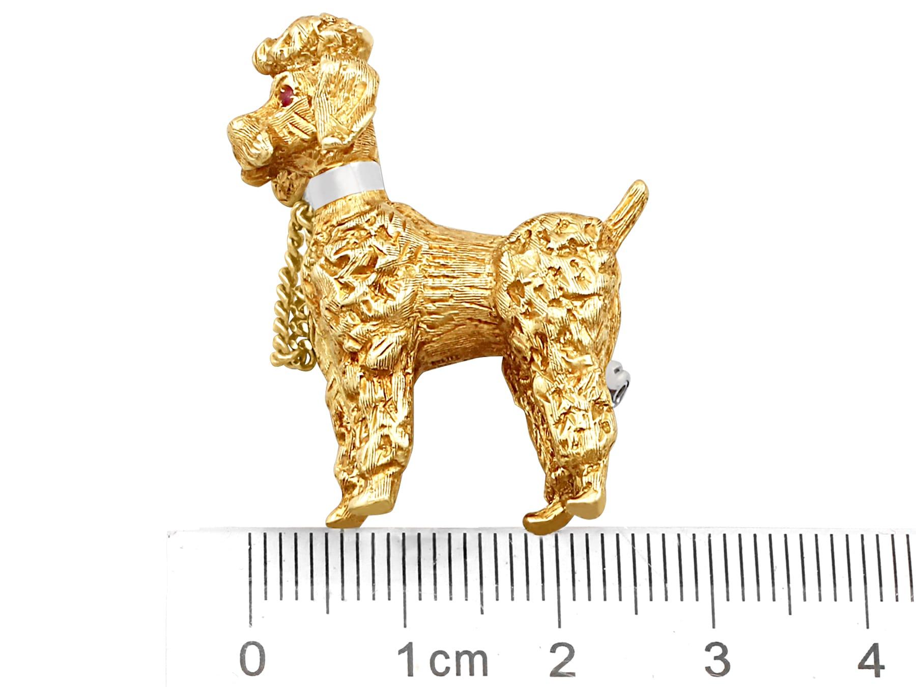 Women's Vintage 1960s Yellow Gold Poodle Brooch For Sale