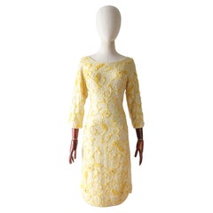 Robe de cocktail vintage jaune perlée à sequins des années 1960 GB 12 US 8 