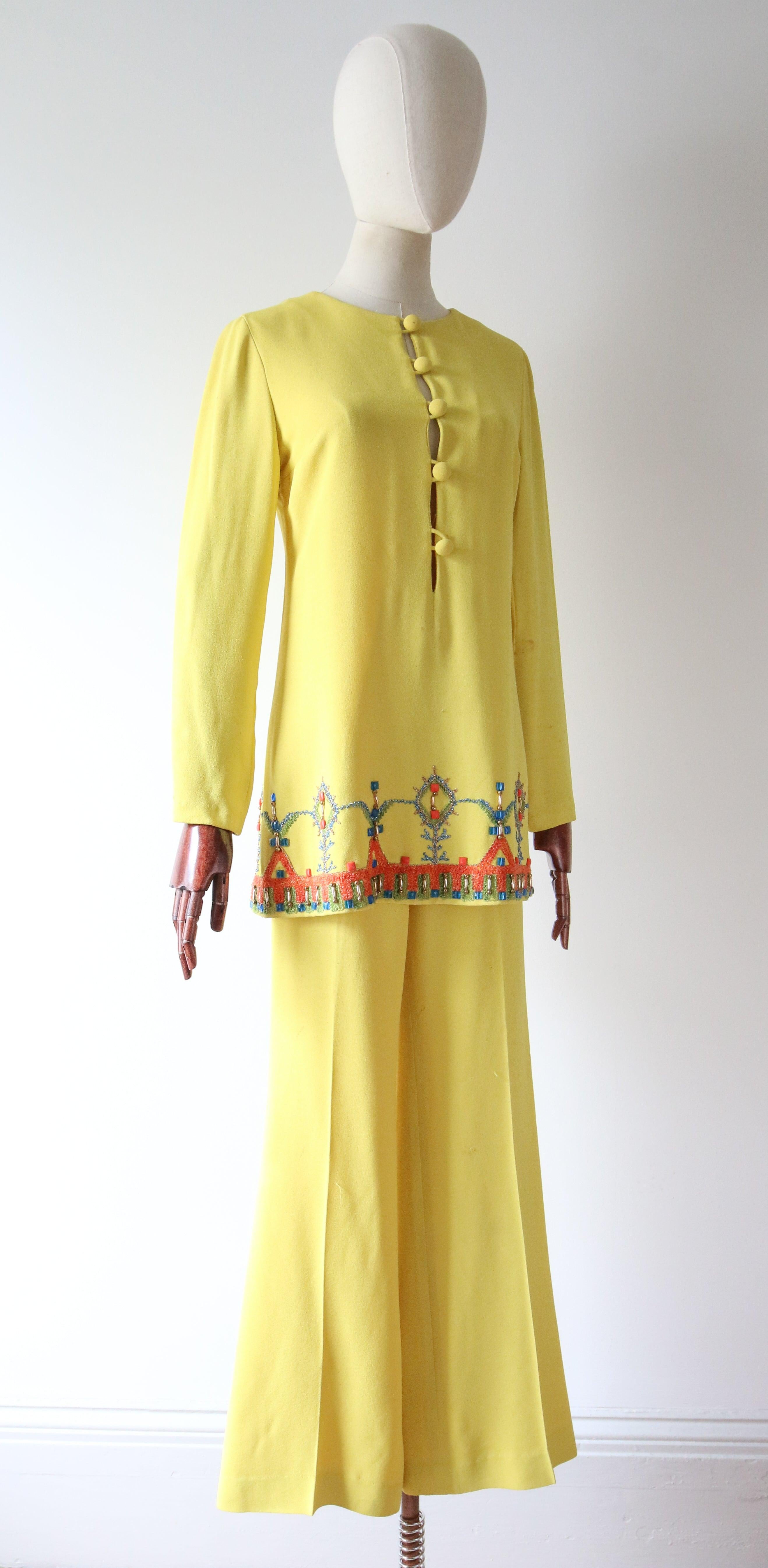 Vintage 1960's Yellow Tunic Trouser Set Yellow Polly Peck Beaded Suit UK 8 US 4 In Fair Condition In Cheltenham, GB
