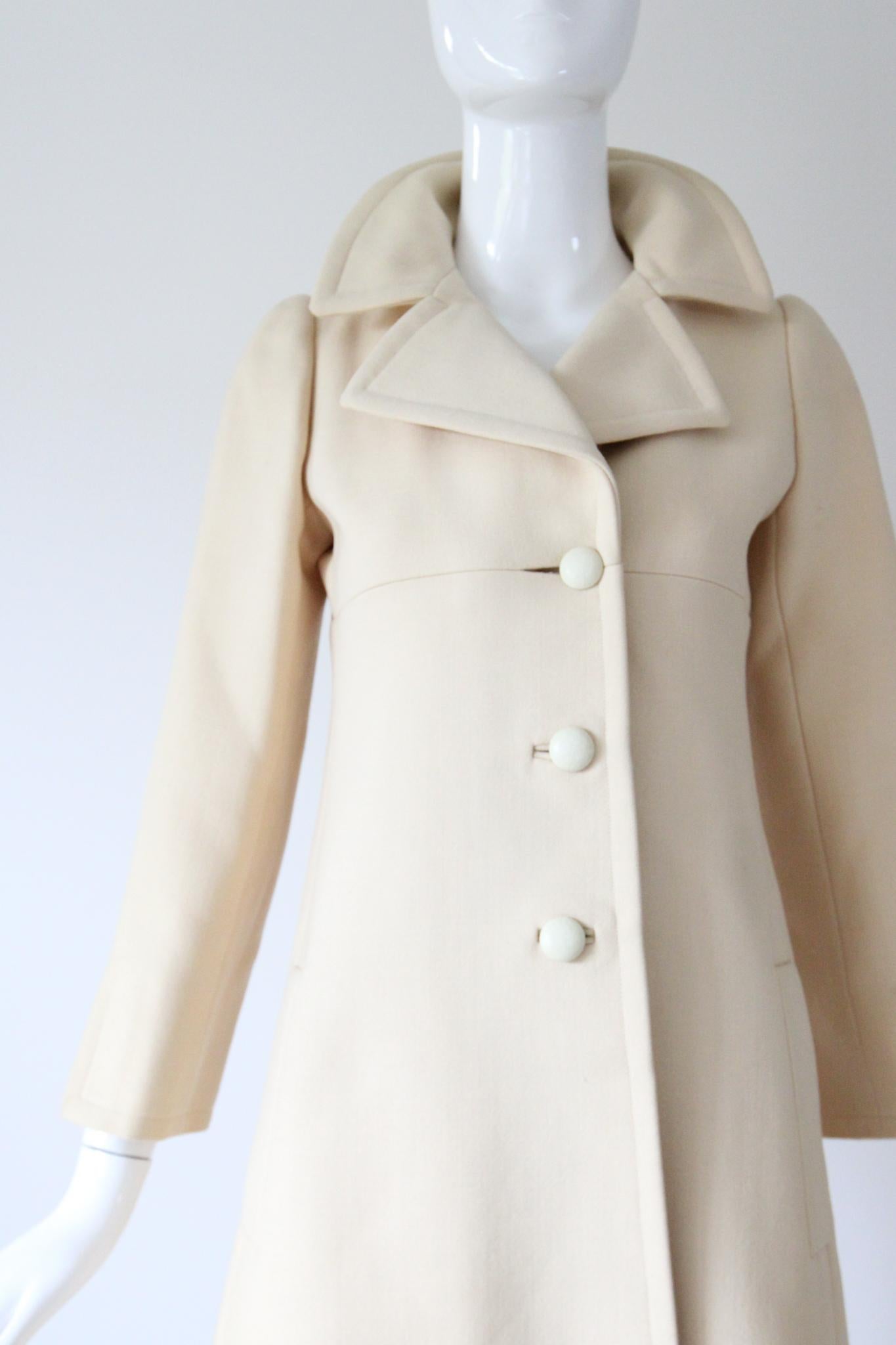 ジャケット・アウター Vintage Yves Saint Laurent wool coat Wool coat Yves Saint Laurent Blue size L International in Wool